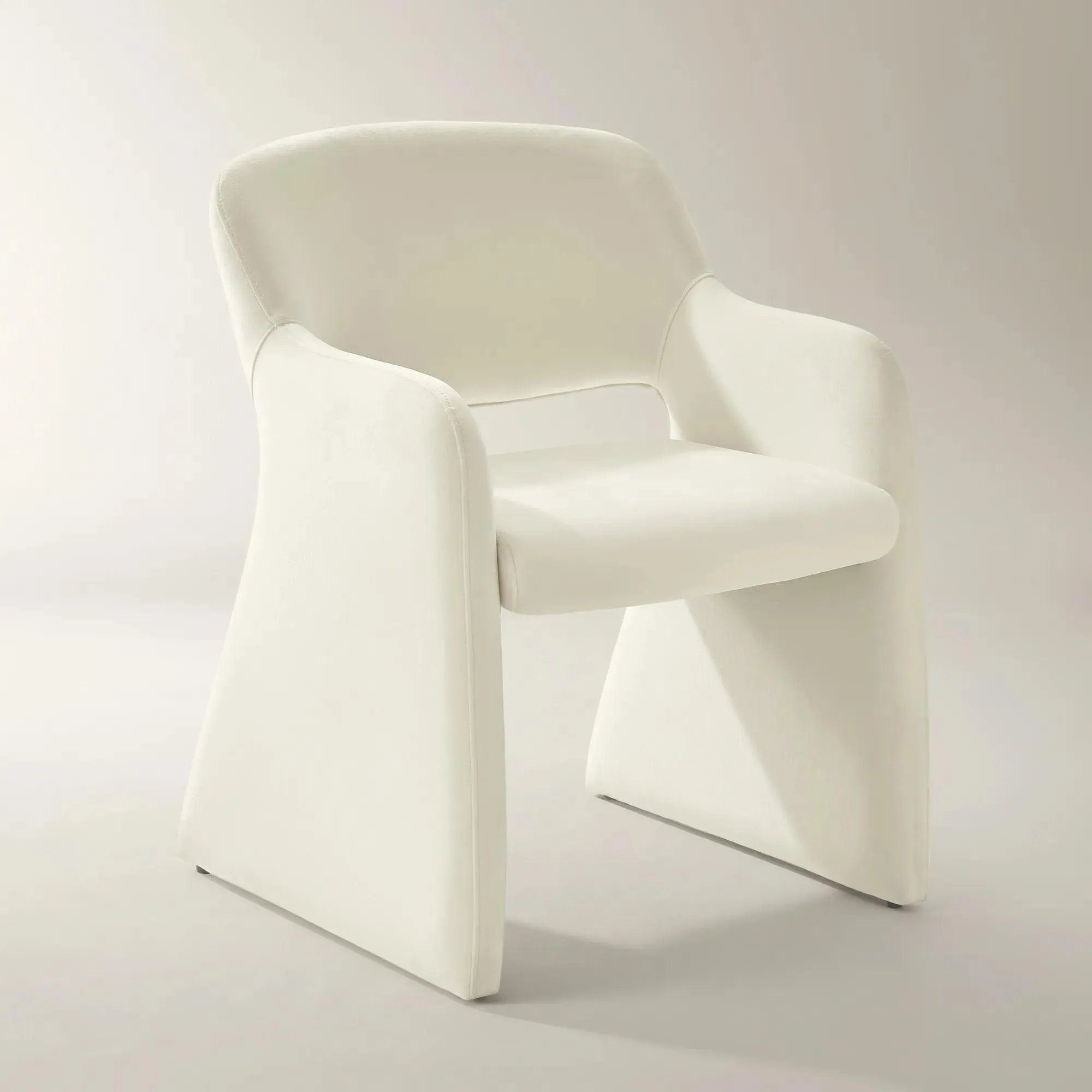 Elara Velvet Dining Chair