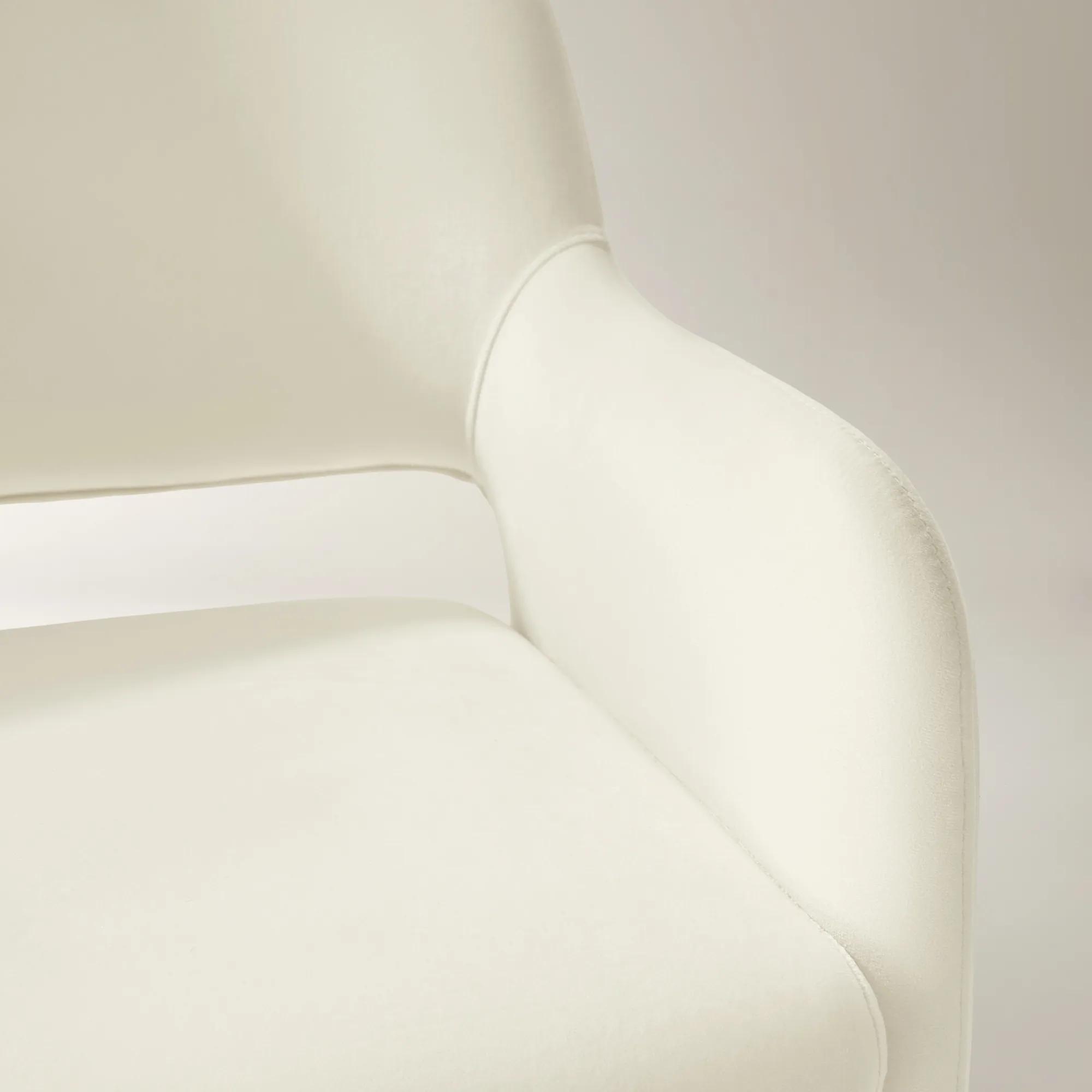 Elara Cloud Velvet Dining Chair