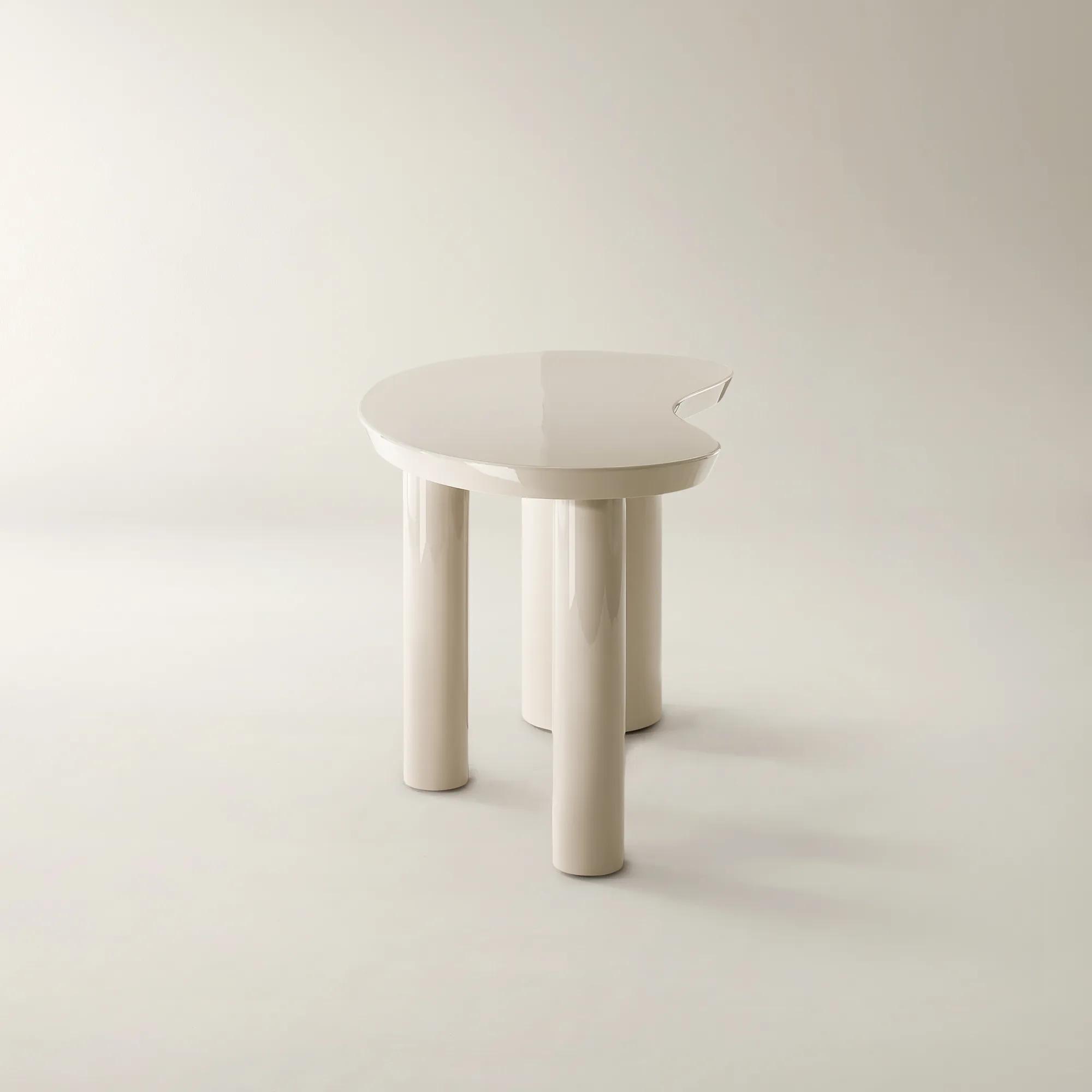 Nia Lacquered Desk (62") - Turtle Dove