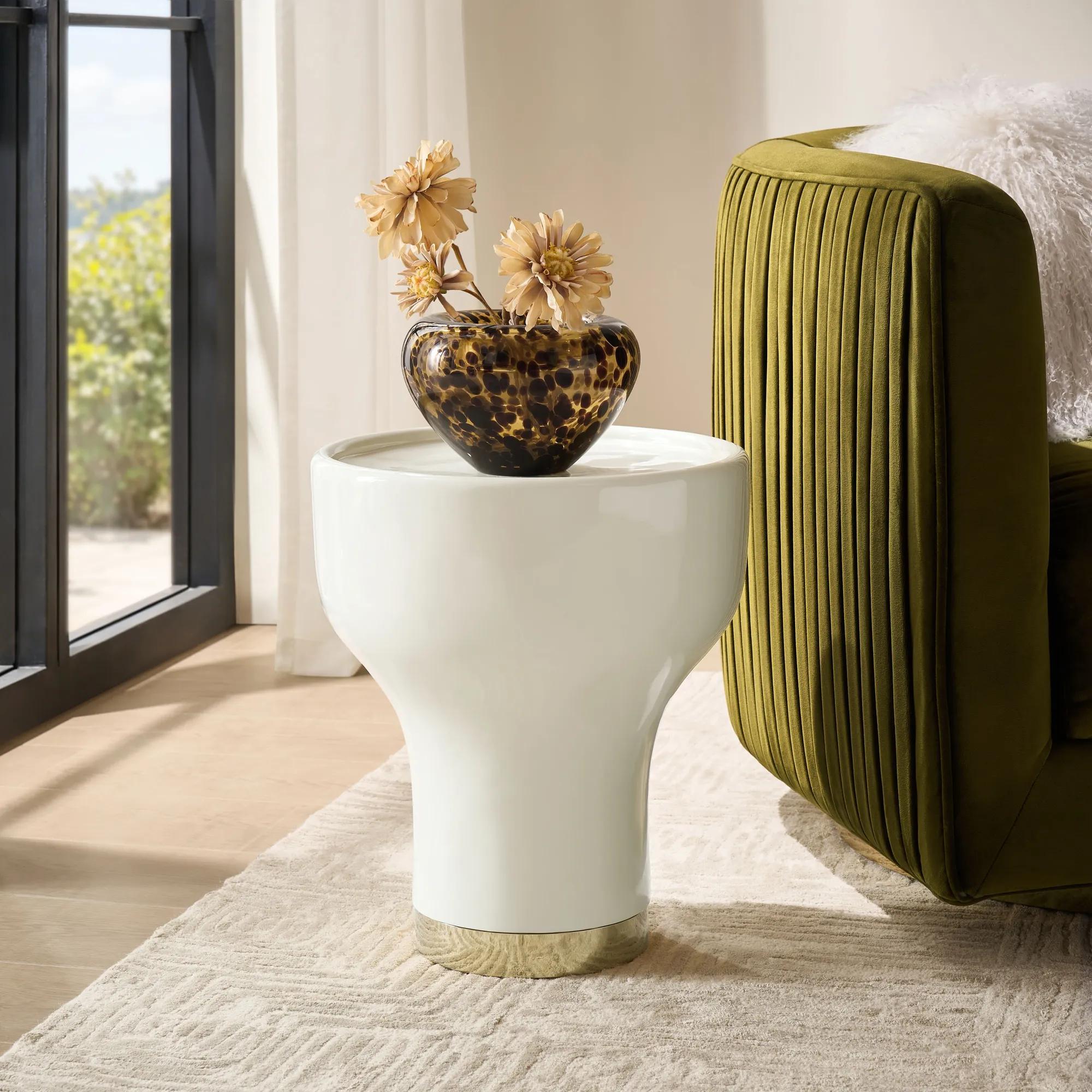 Celia Lacquered Cloud Resin Indoor/Outdoor End Table (16")