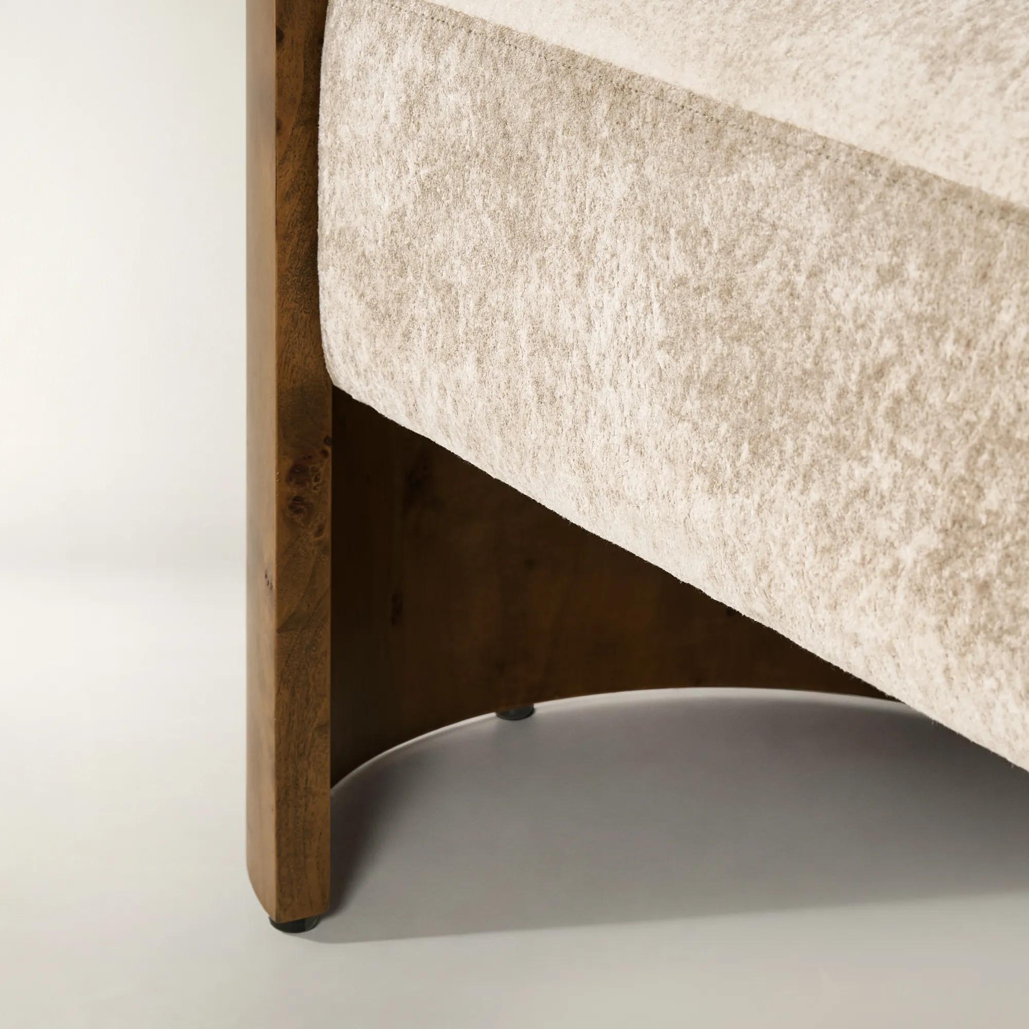 Cora Bench