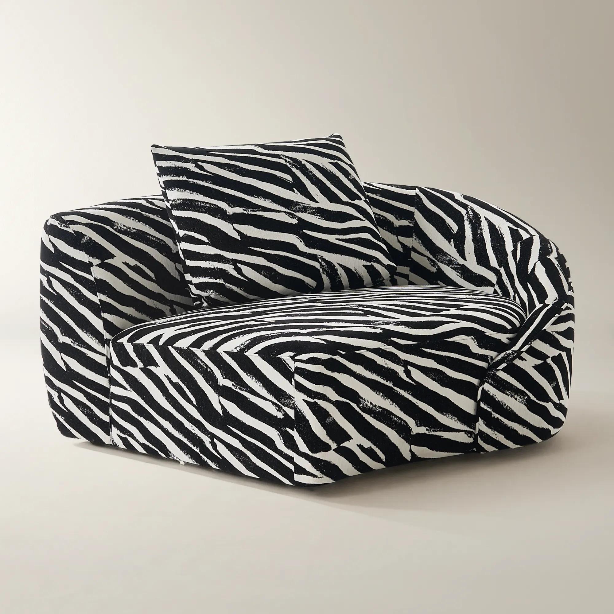 Irene White/Black Performance Chenille Right-Arm Chair