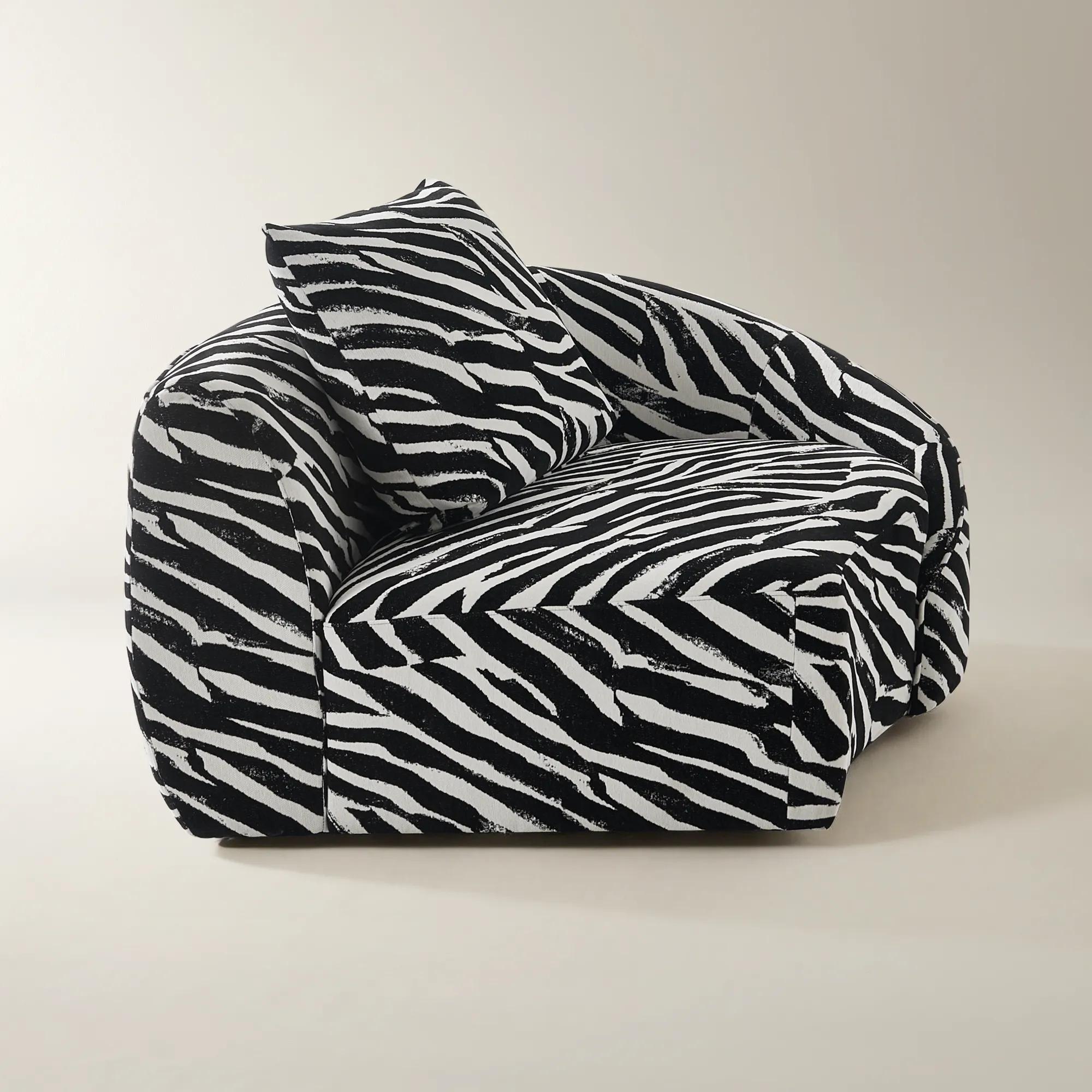 Irene White/Black Performance Chenille Right-Arm Chair