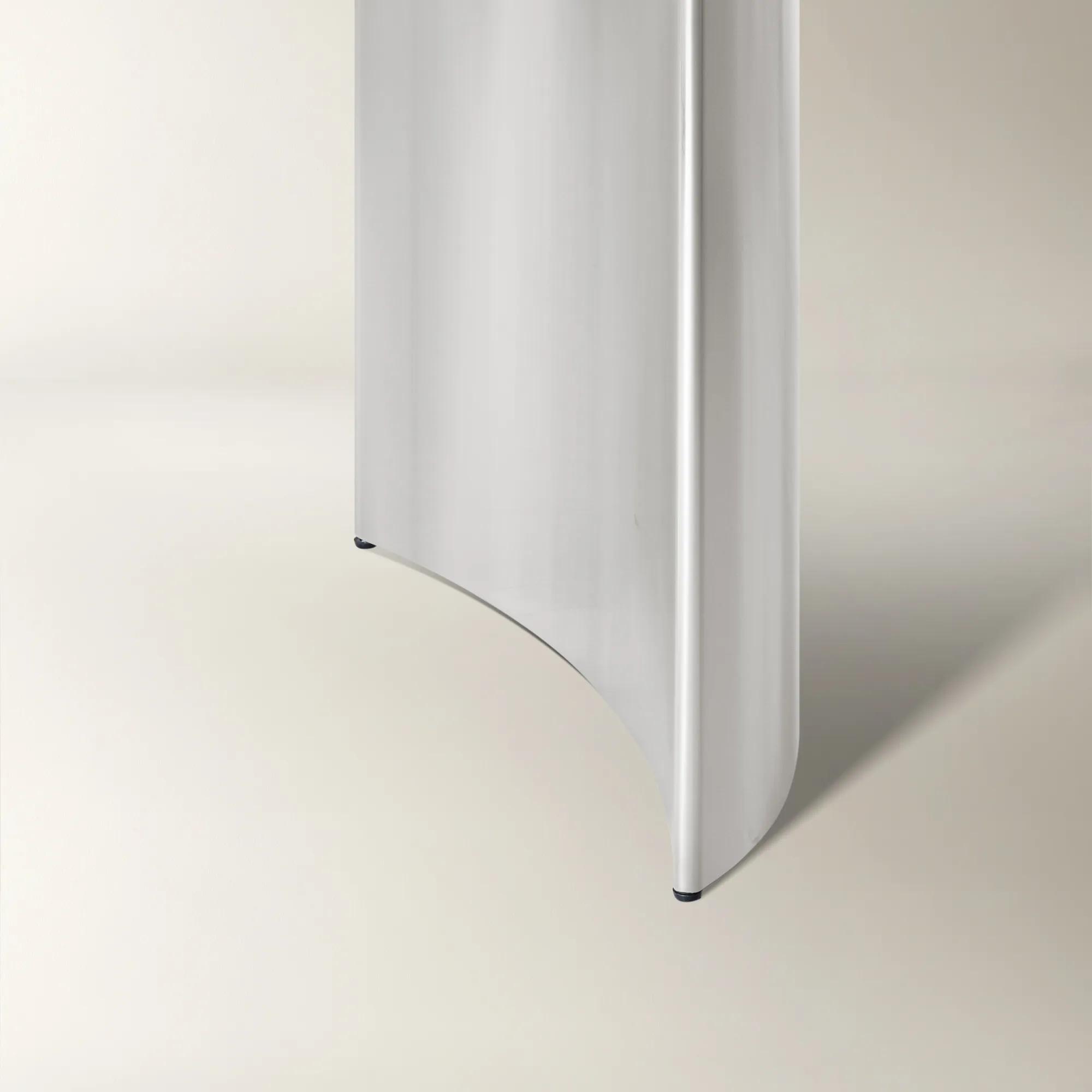 Muscat Dining Table