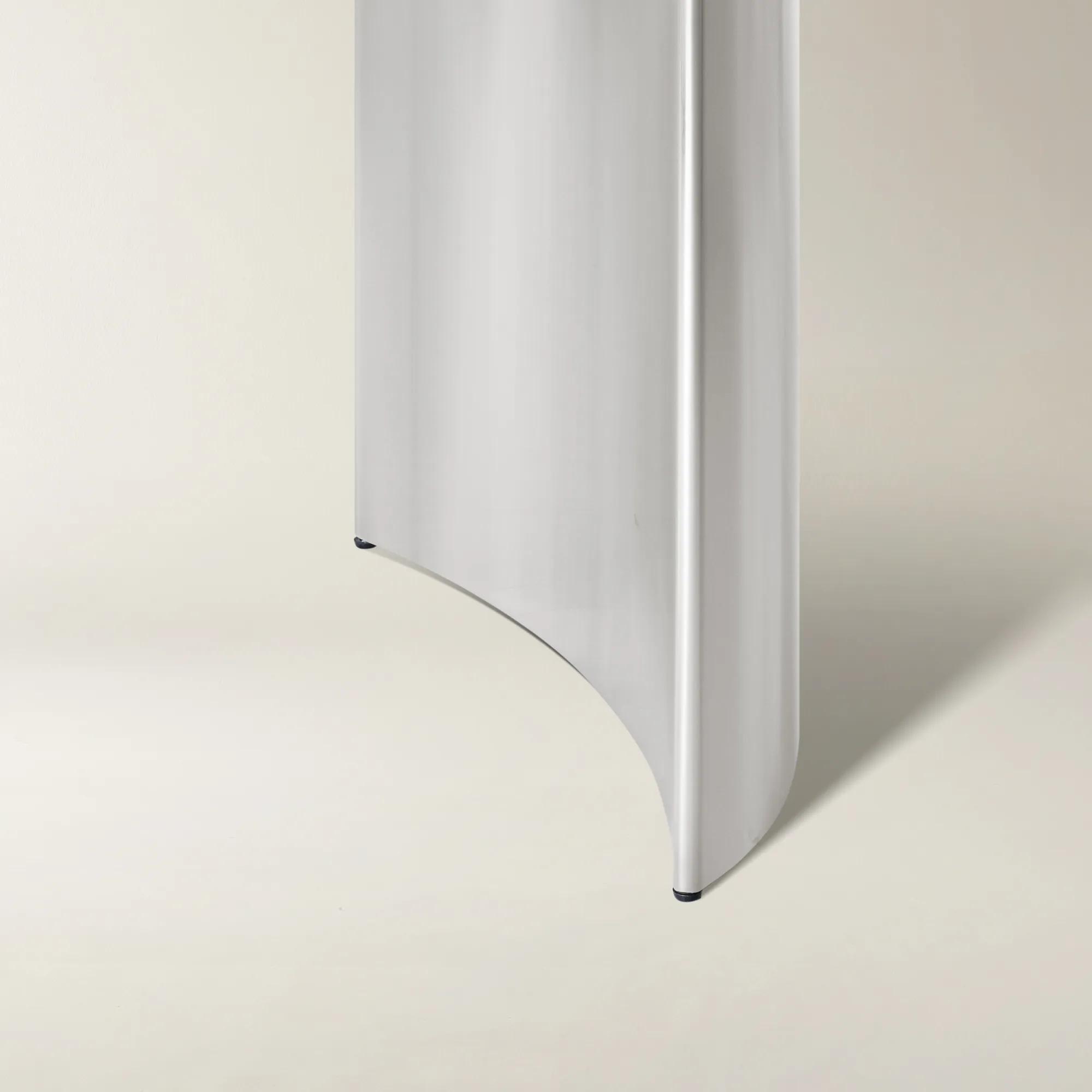 Muscat Dining Table