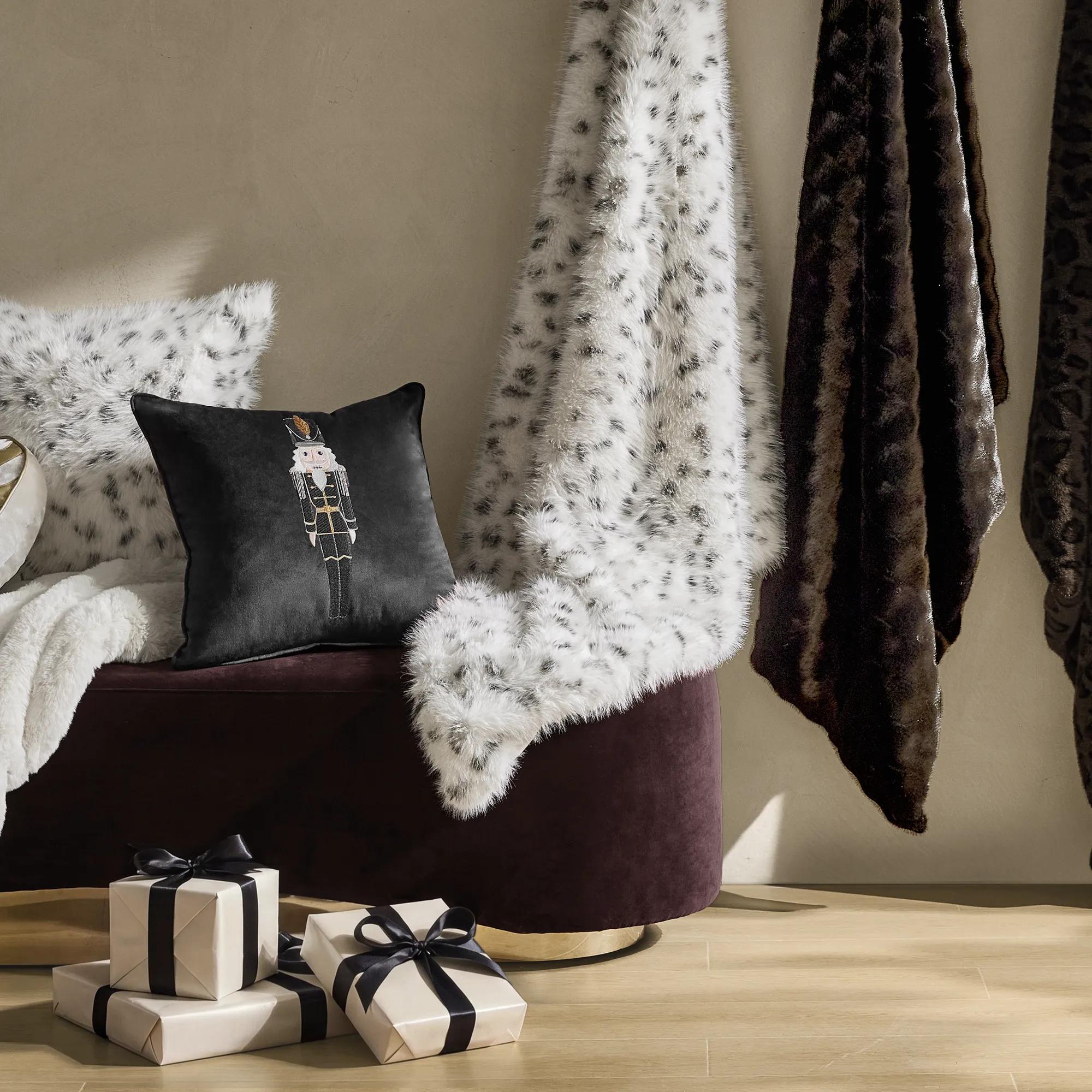 Verano Fur Throw 60" x 50" - Black/White
