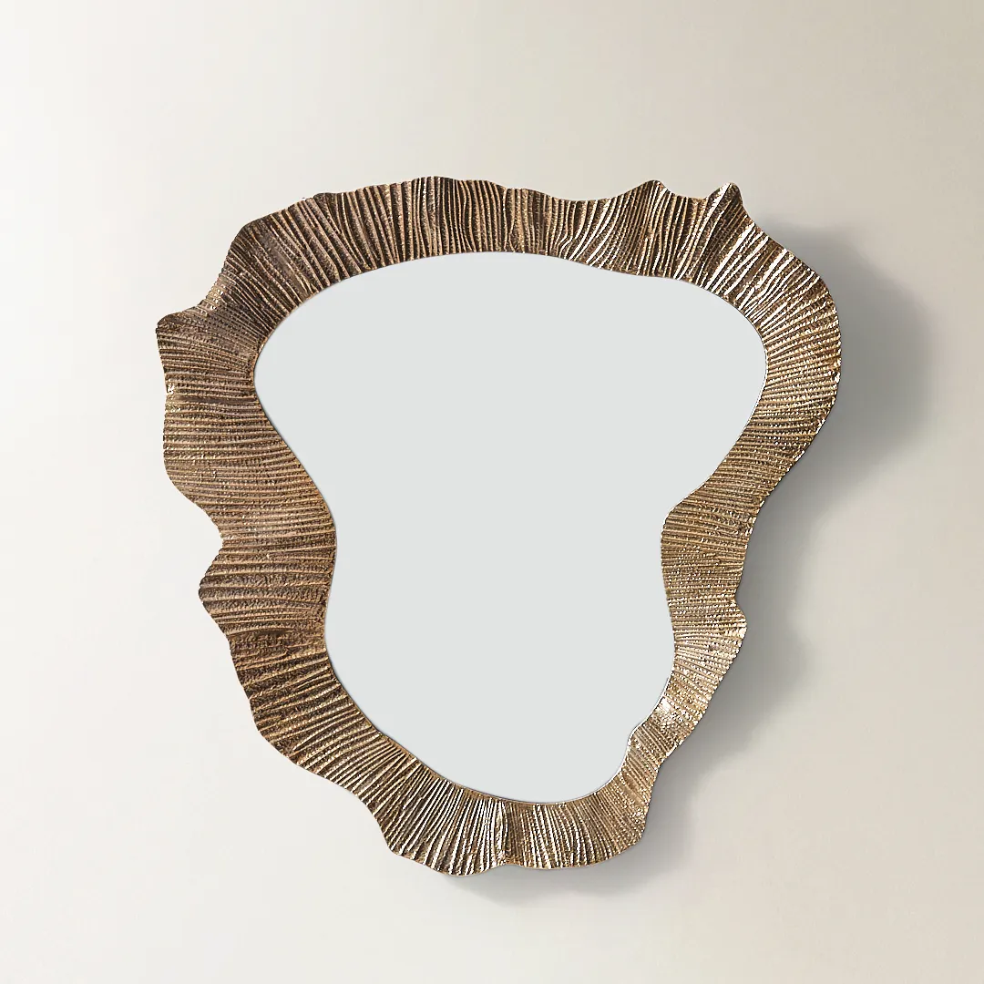 Cara Mirror