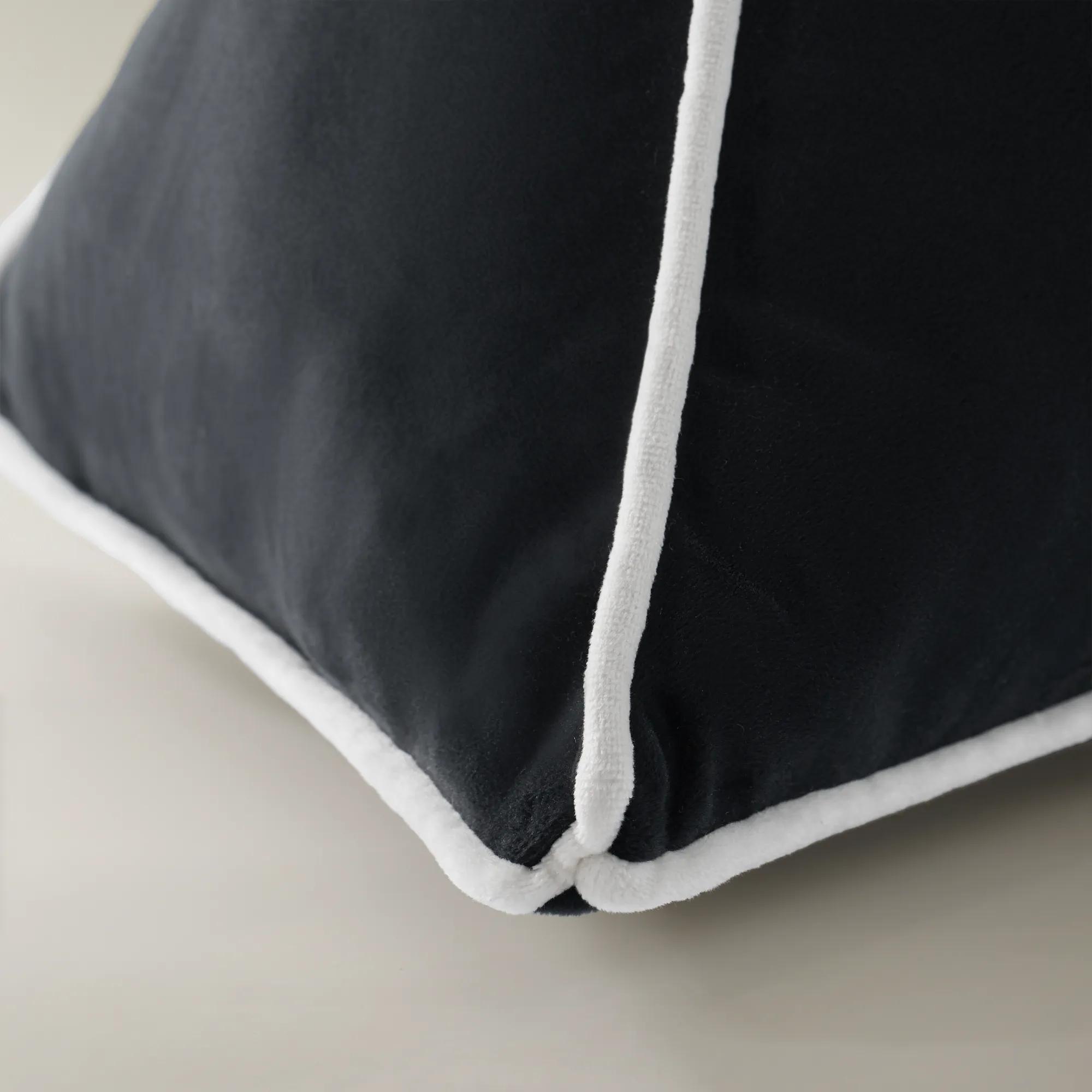 Trist Velvet Triangle Pillow 13" - Black/White