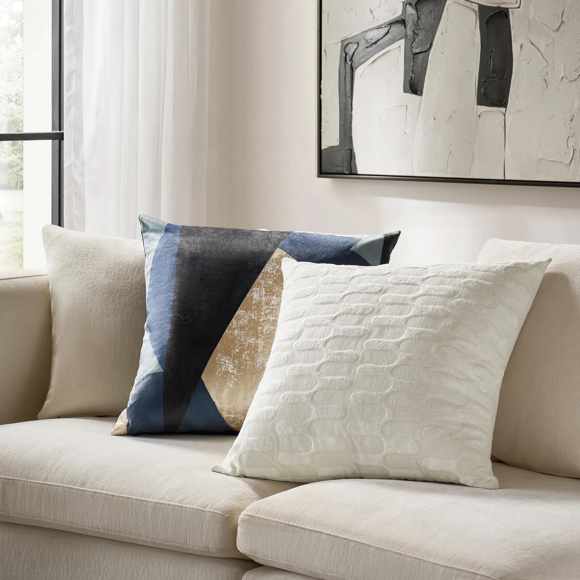 Reis Chenille Geometric Applique  Pillow 22" - White