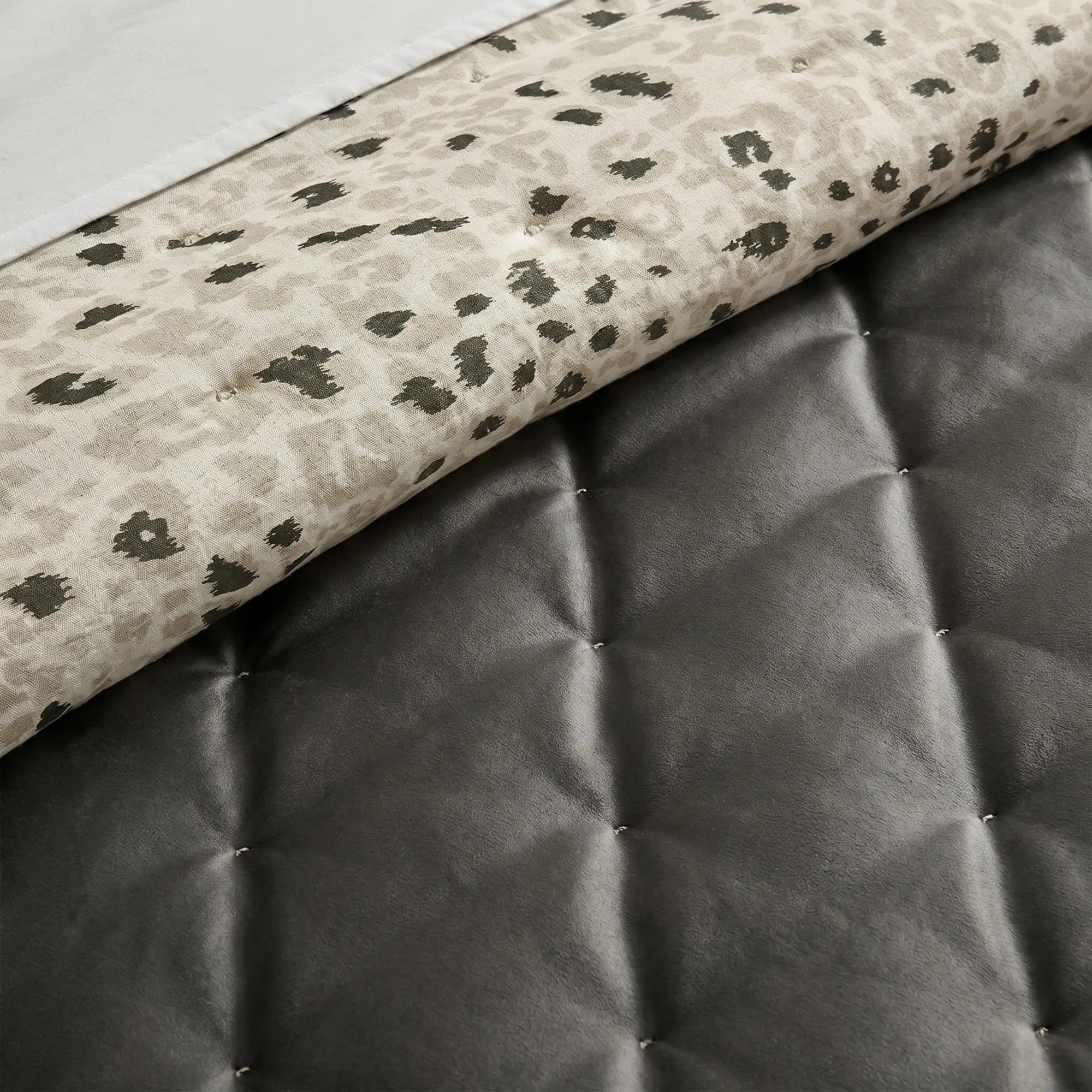 Nemera Reversible Velvet & Leopard Quilt Set - Graphite/Leopard