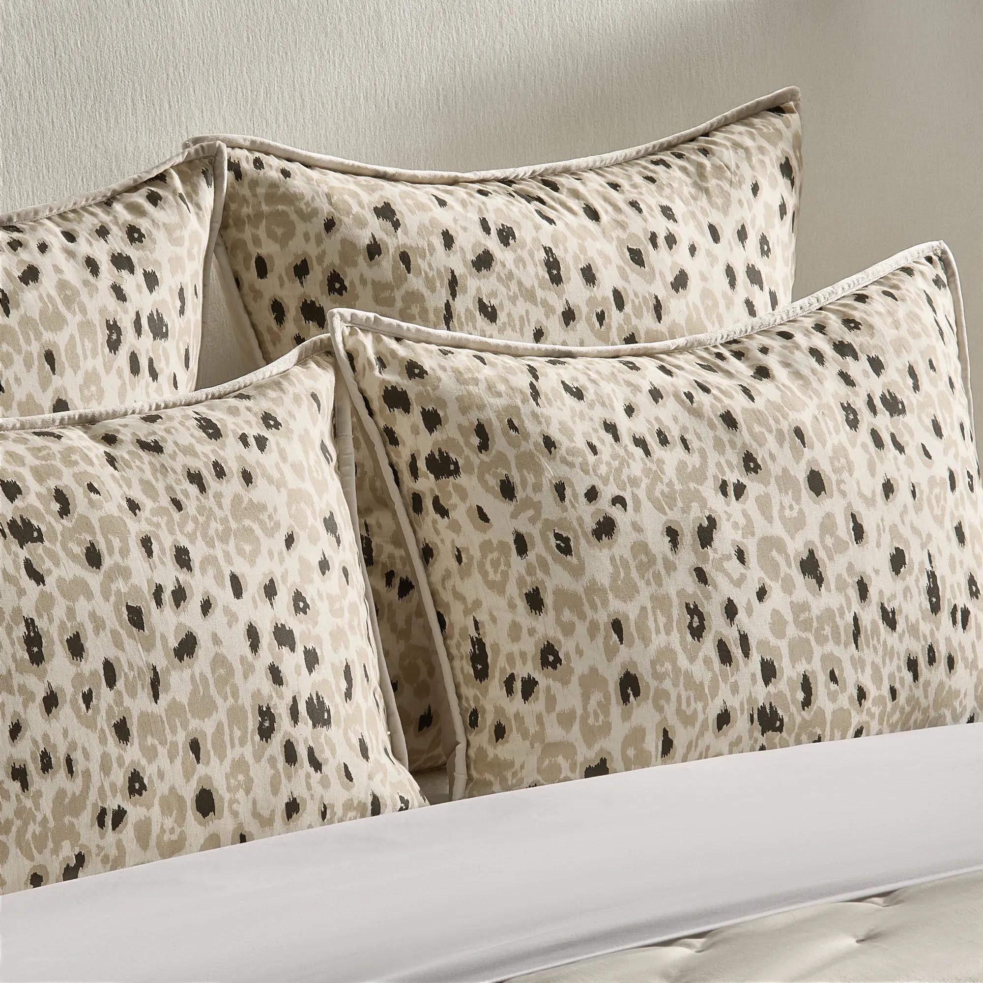 Nemera Reversible Velvet & Leopard Quilt Set - Alabaster/Leopard