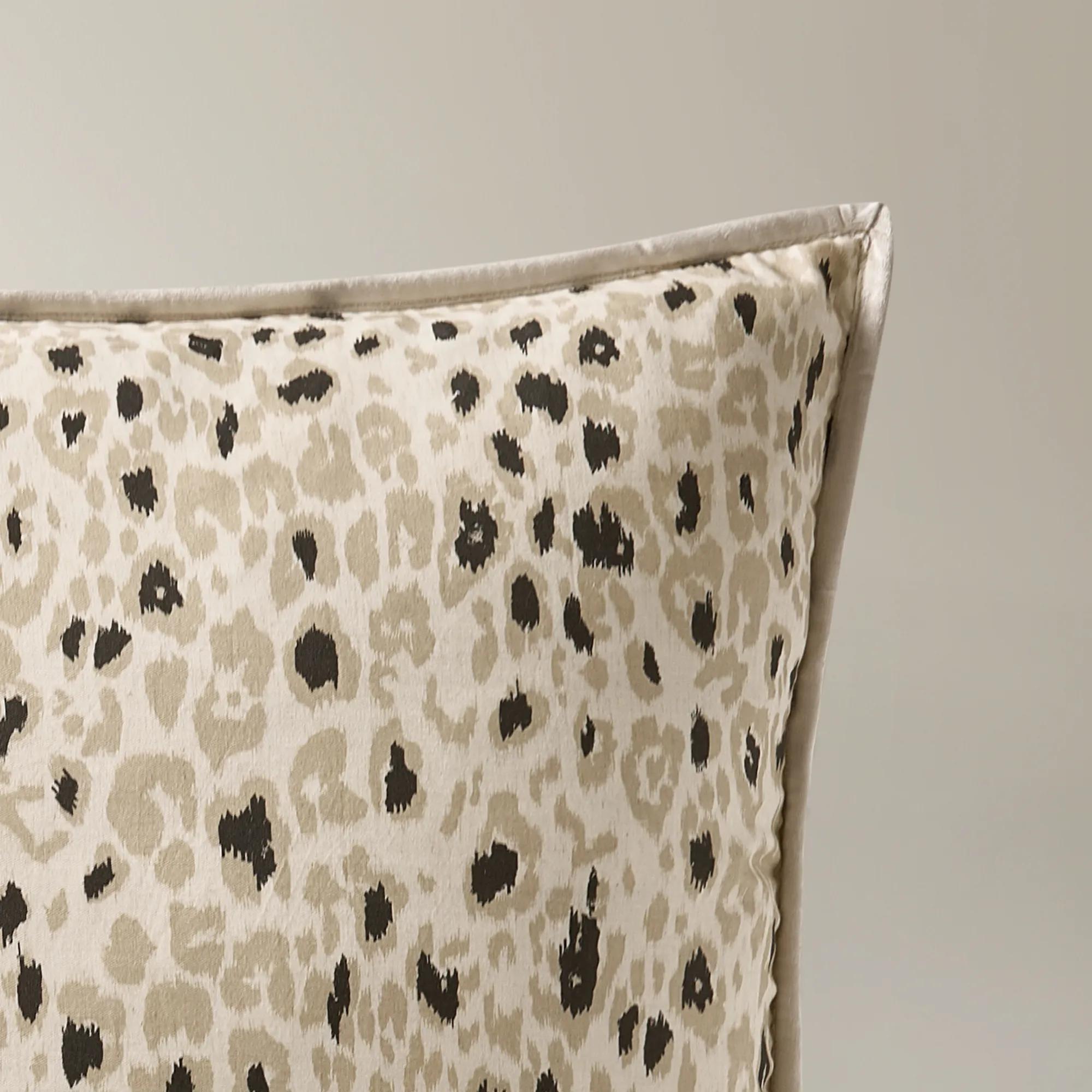 Nemera Reversible Velvet & Leopard Quilt Set - Alabaster/Leopard