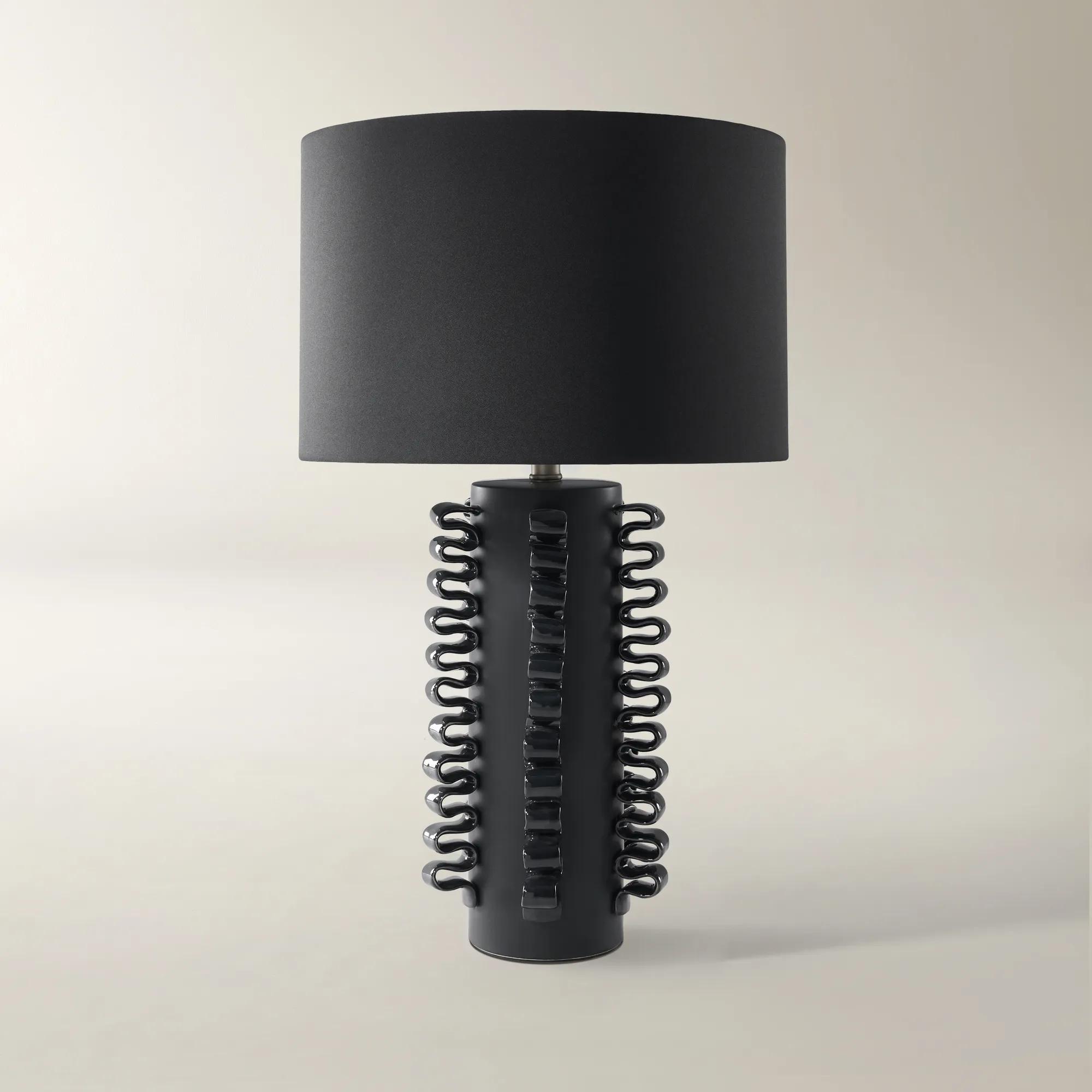 Anello Ceramic Ruffle Table Lamp 27" - Black