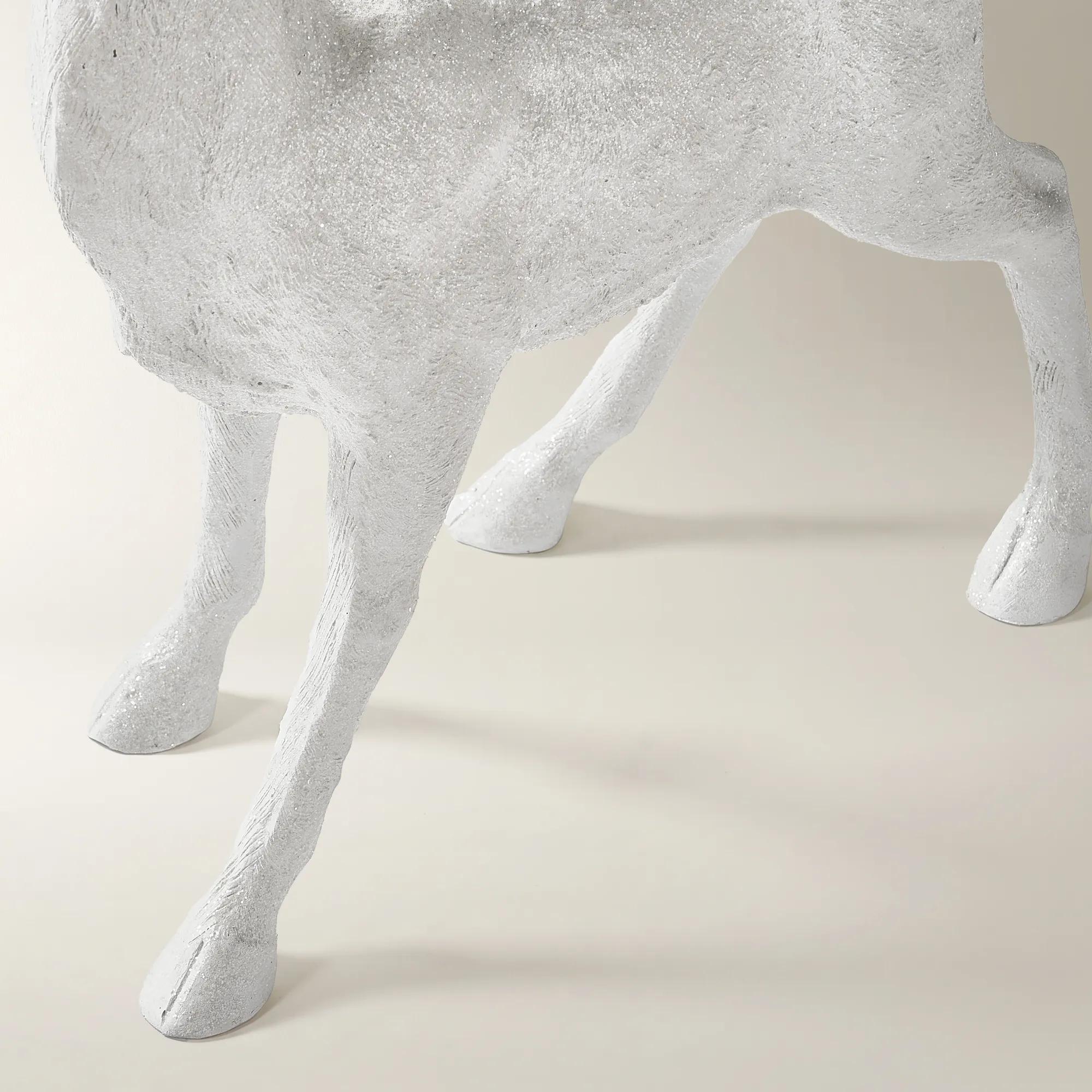Majestic Deer White/Champagne - 22" & 32"