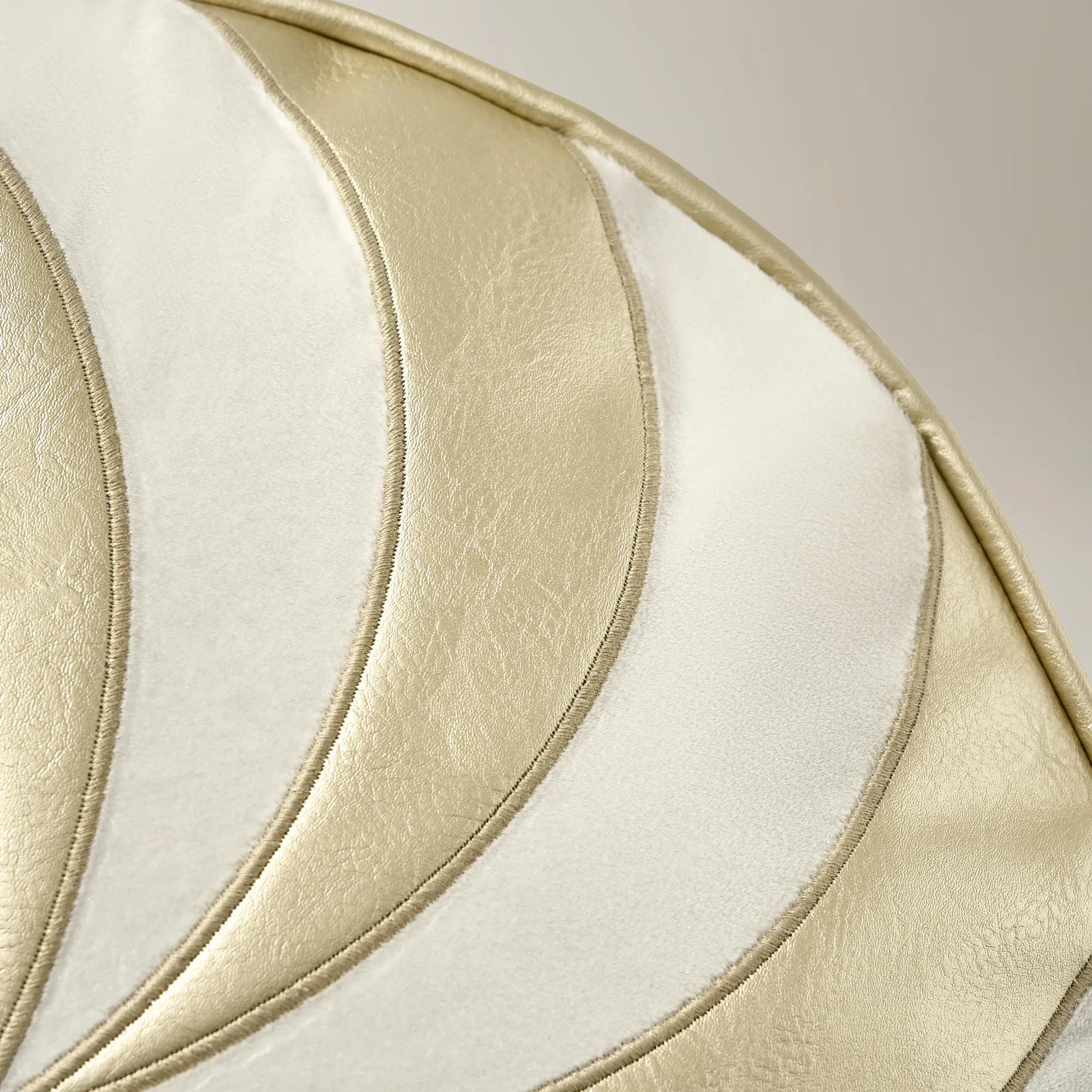 Peppermint Round Pillow 15" - Champagne/White