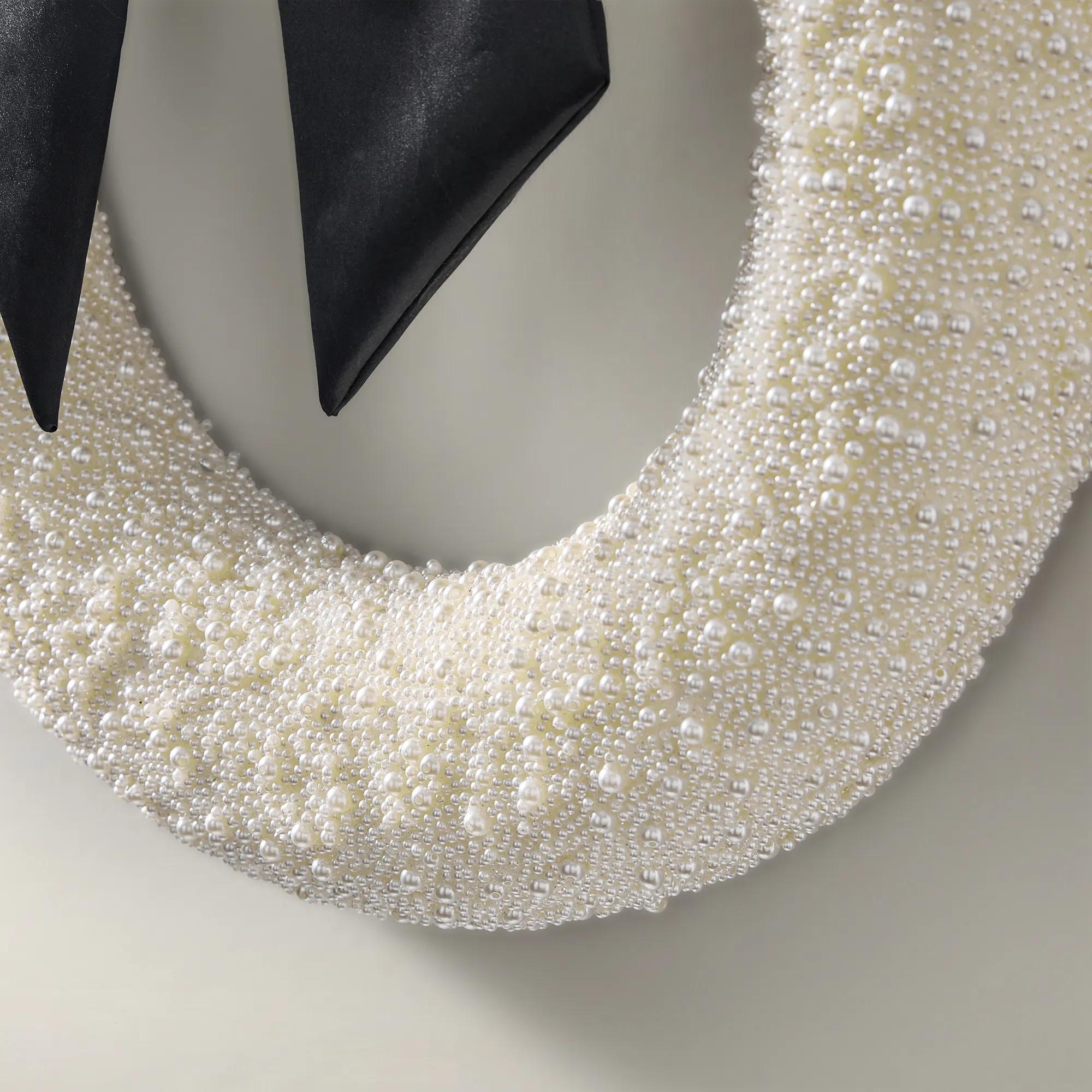 Pearls & Bow Holiday Wreath 20.5"