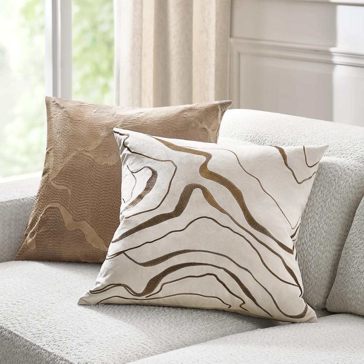 Encina Pillow 22" - Rust/Ivory
