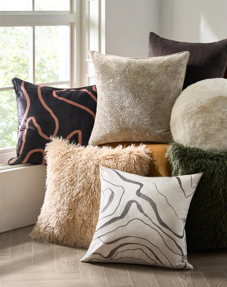 Solana Dual Side Pillow 22"