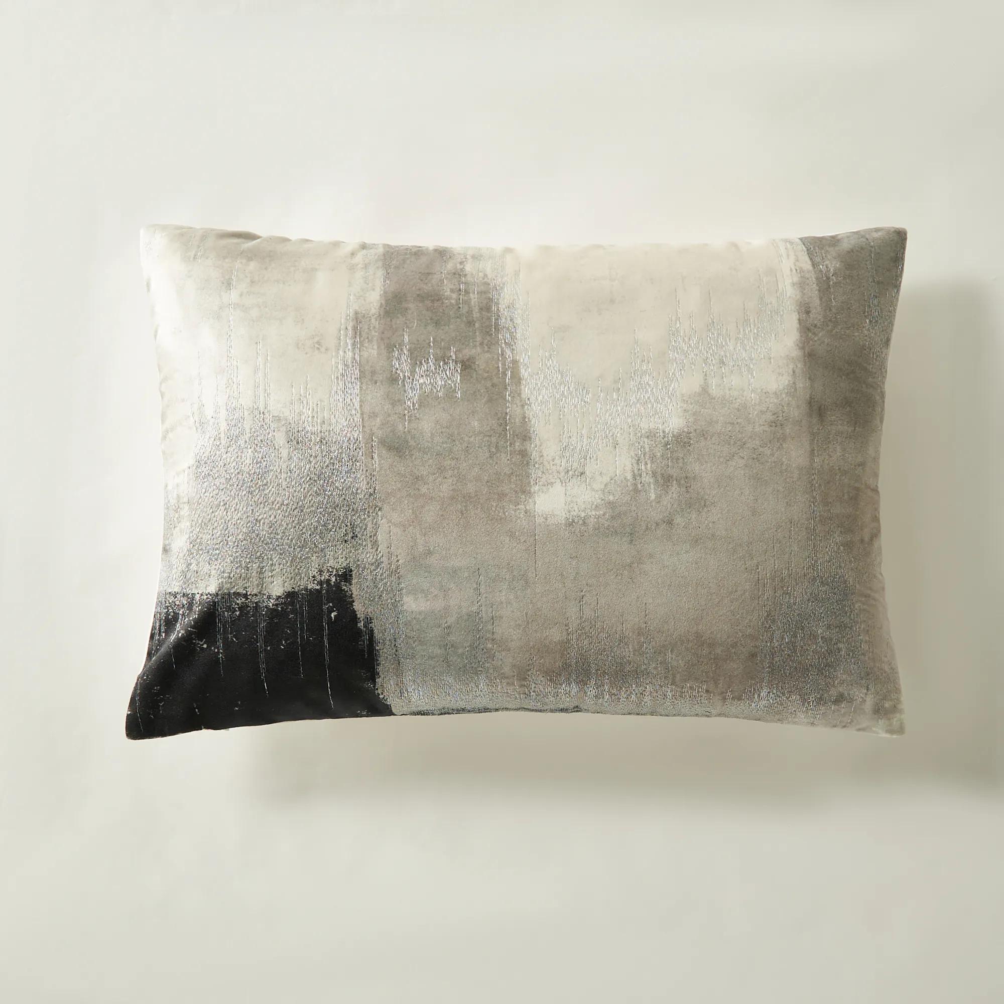 Nya Lumbar 14" x 20"