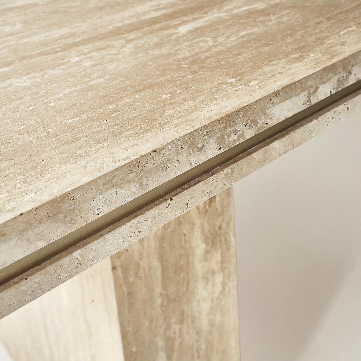 Vanta Dining Table