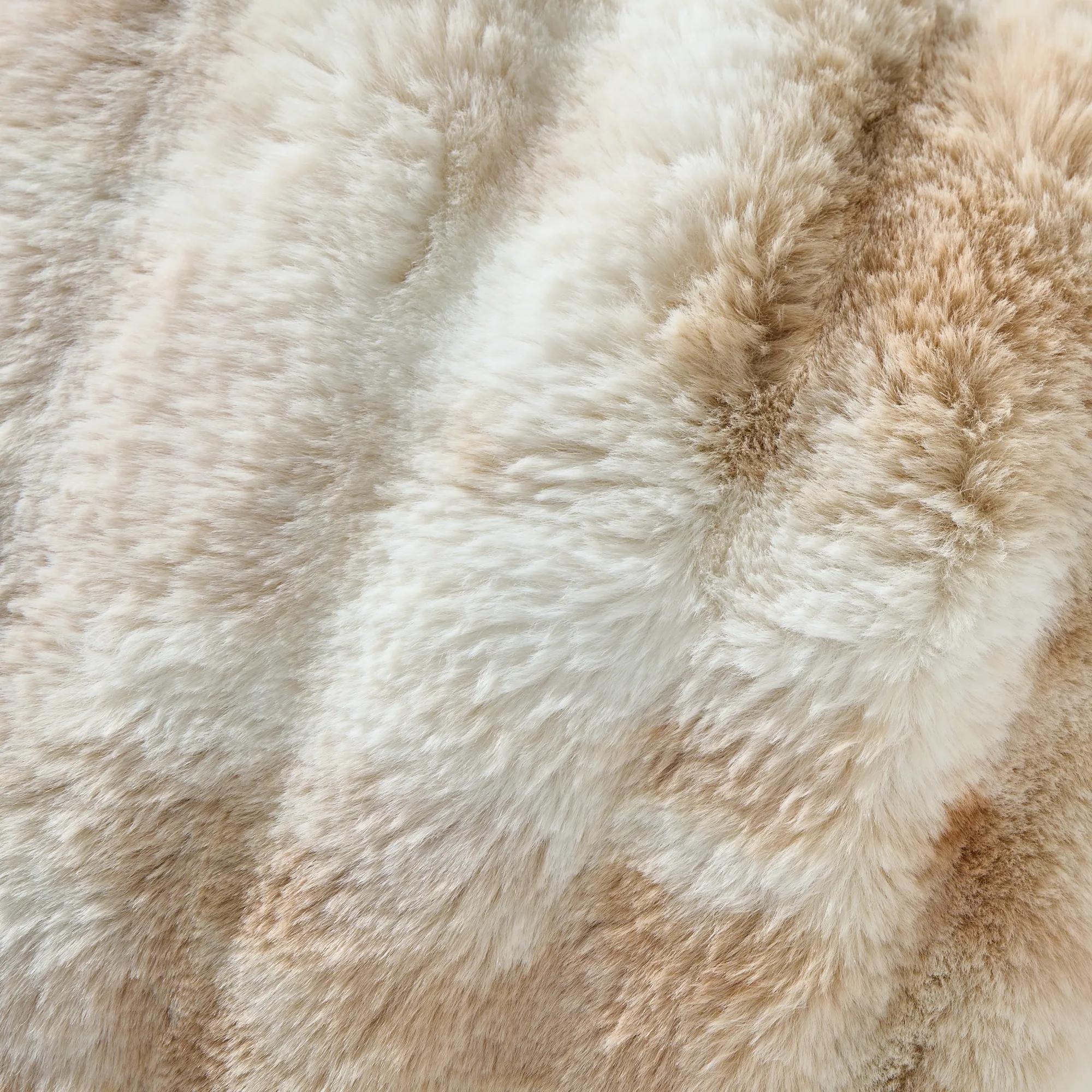 Sable Pillow 18"