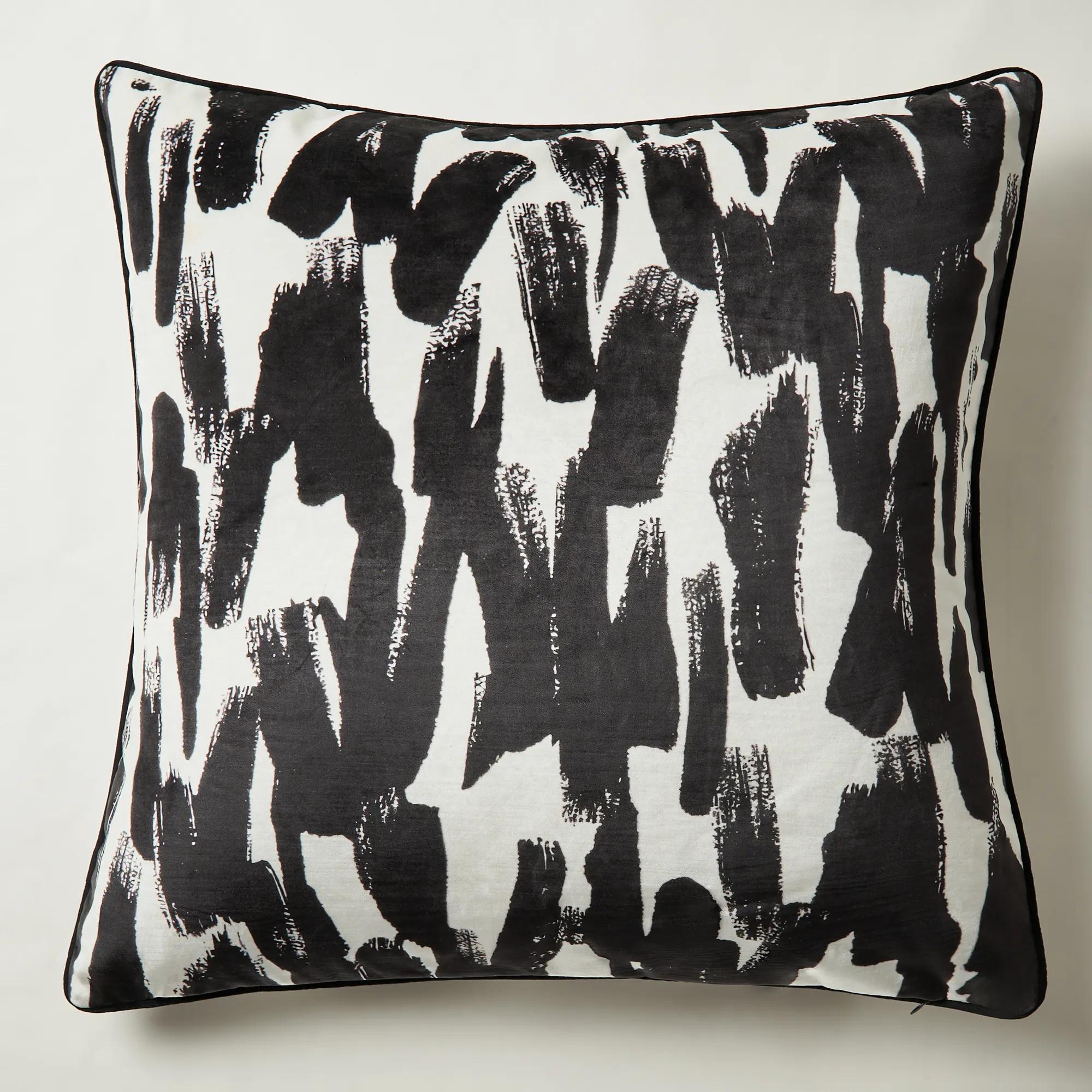 Adelaide Pillow 26" - Black