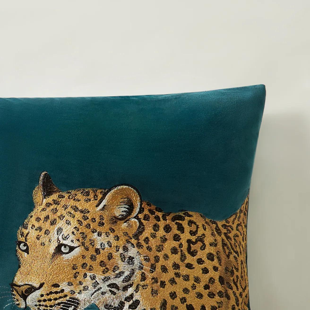 Leopard Lumbar 15" x 23"