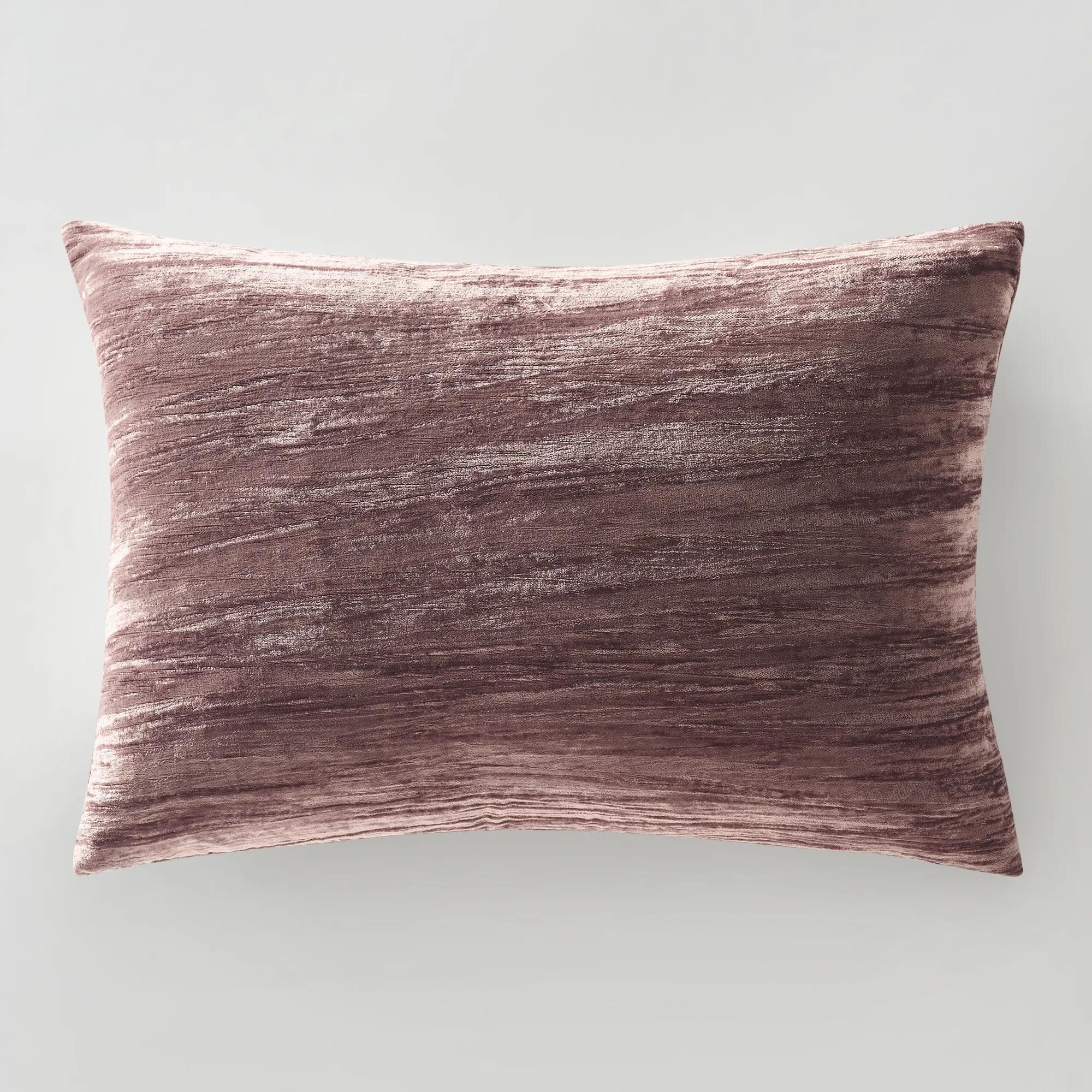 Elara Velvet Lumbar 14" x 20" - Dusty Mauve
