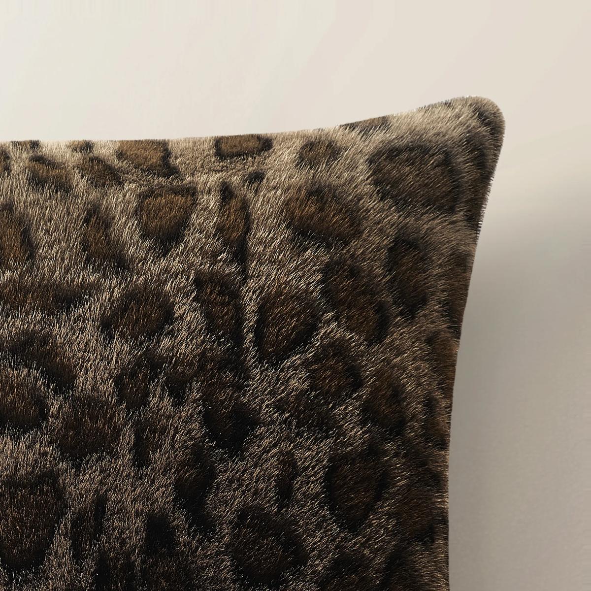 Nyx Faux Fur Pillow 22"