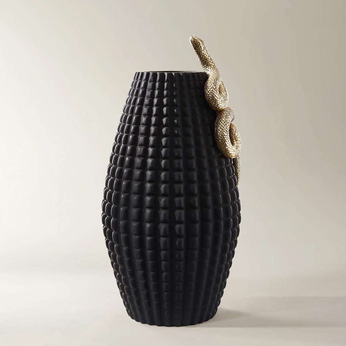Serpent Vase
