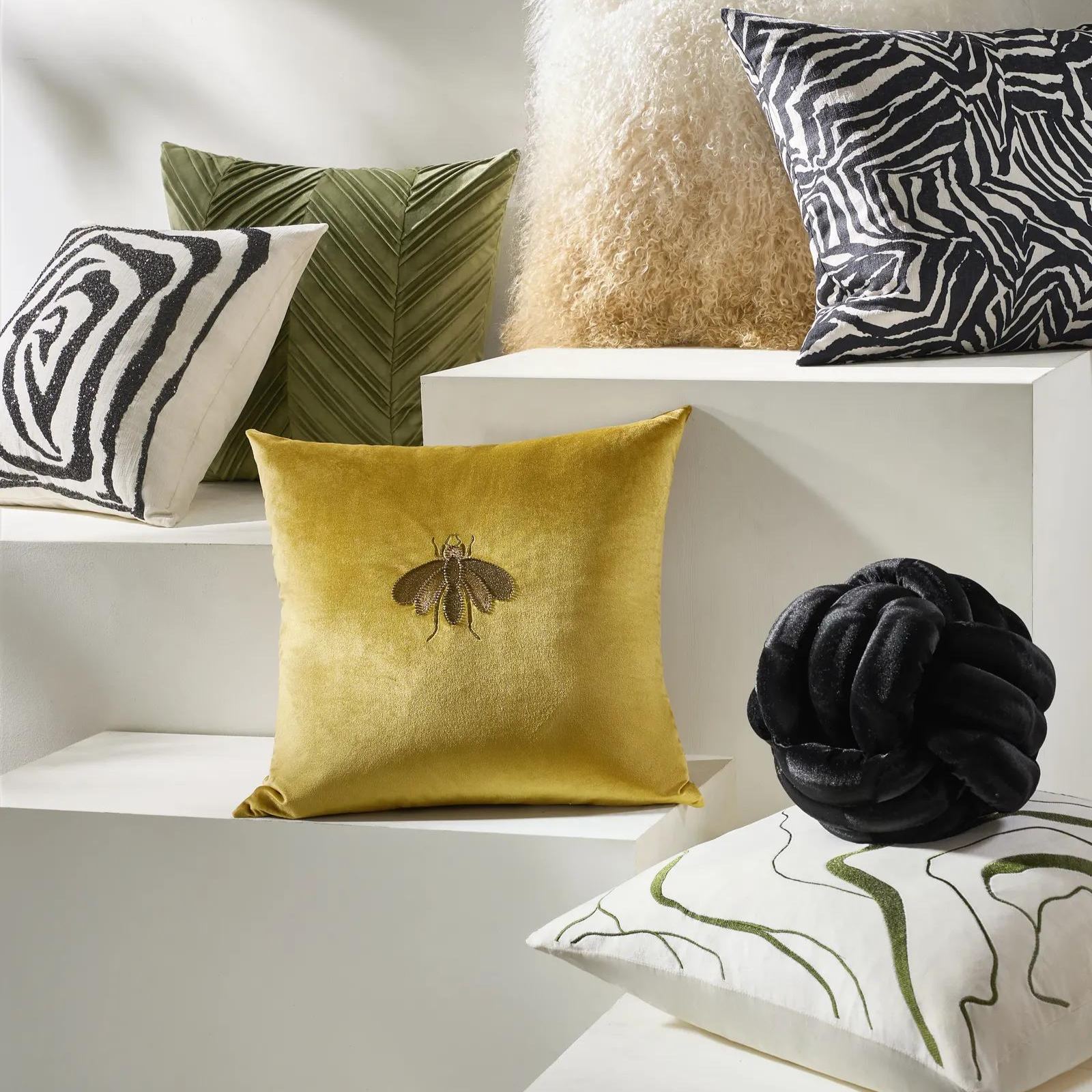 Neva Velvet Knot Pillow 11.75" - Black