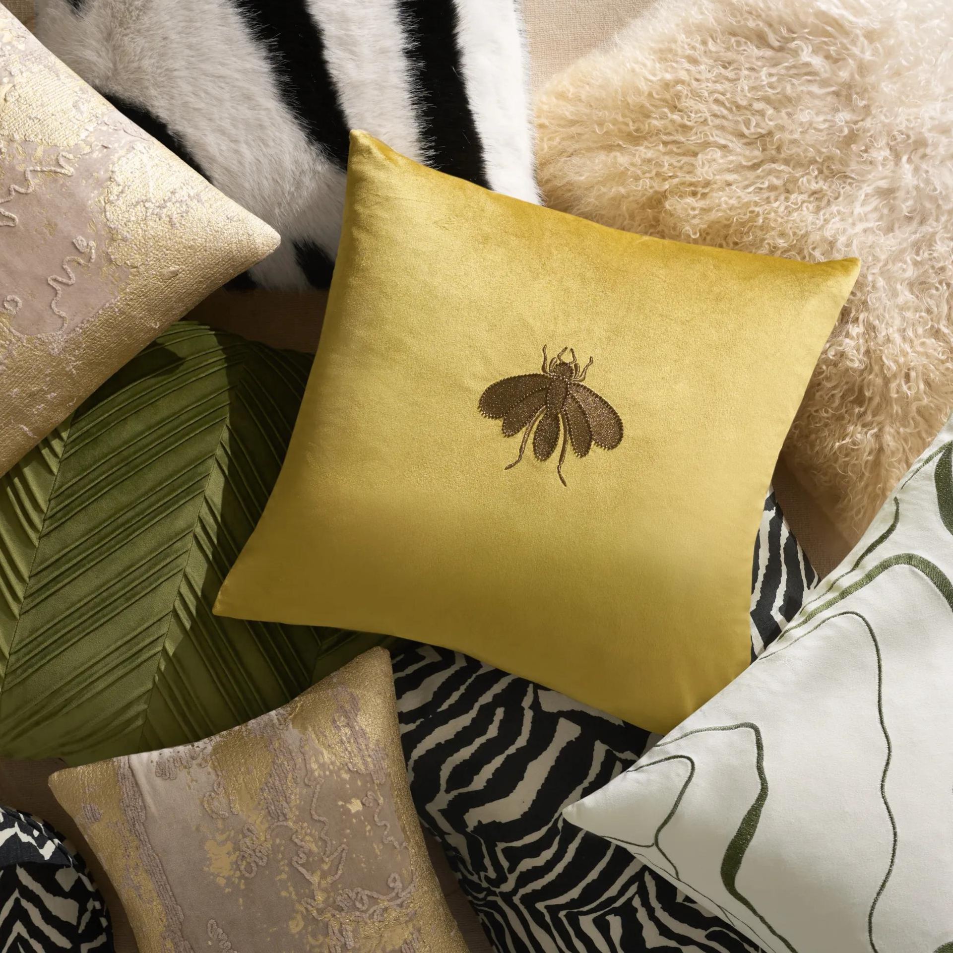 Ebba Abstract Zebra Pillow 22" - Black/Ivory