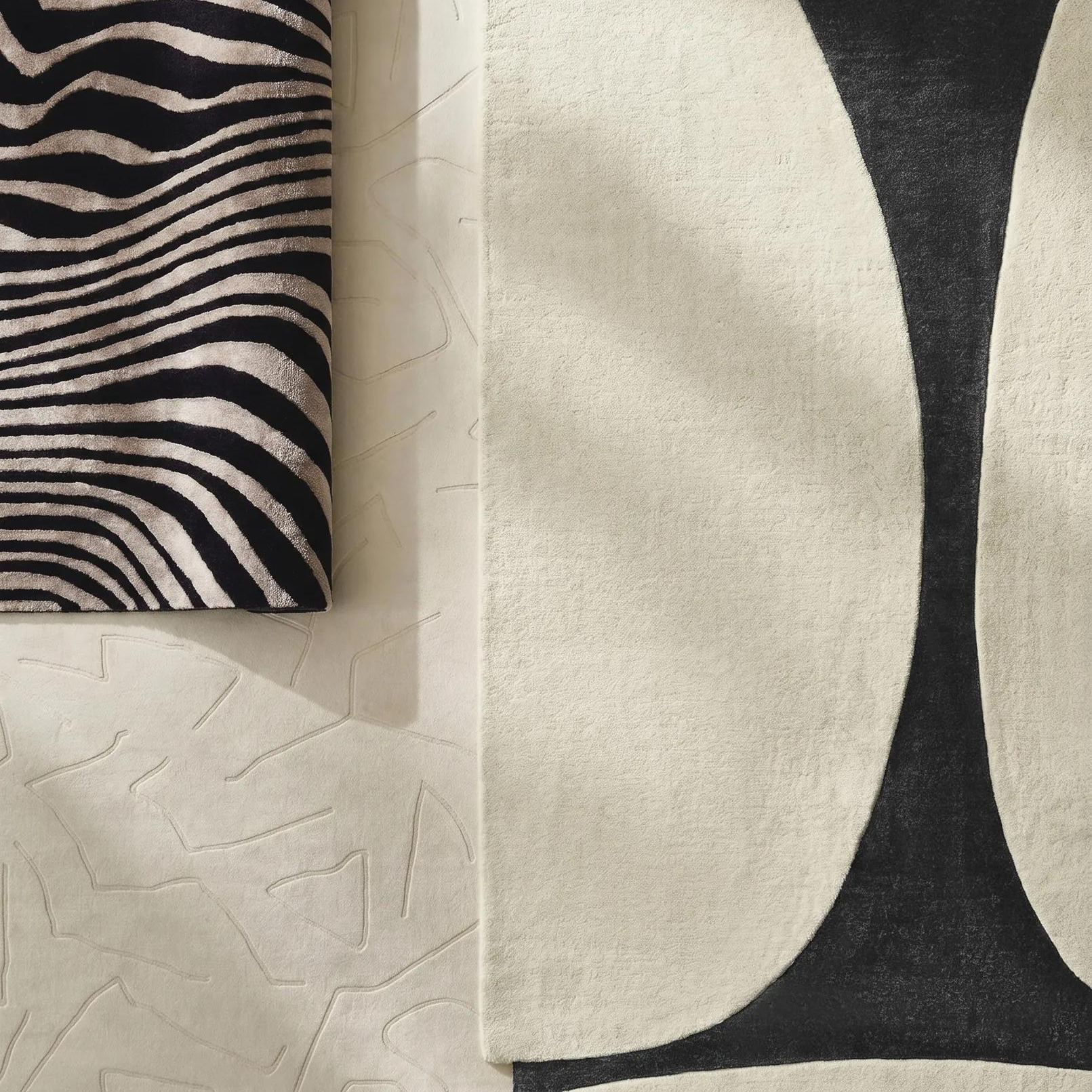 Contour Wool Rug - Ivory/Charcoal