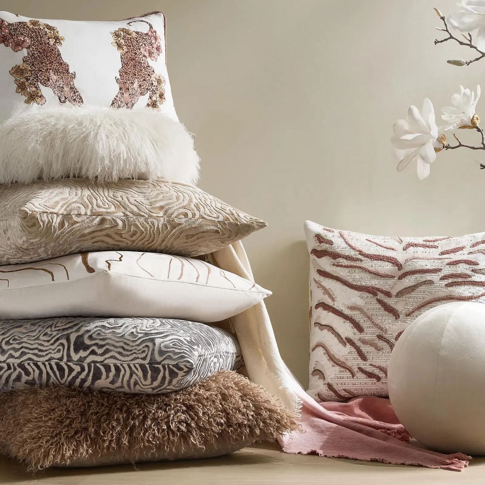 Encina Pillow 22" - Rust/Ivory