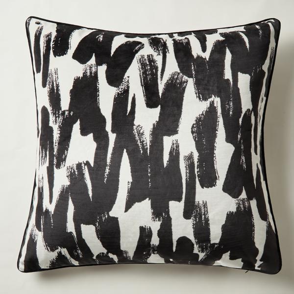 Adelaide Pillow 26" - Black