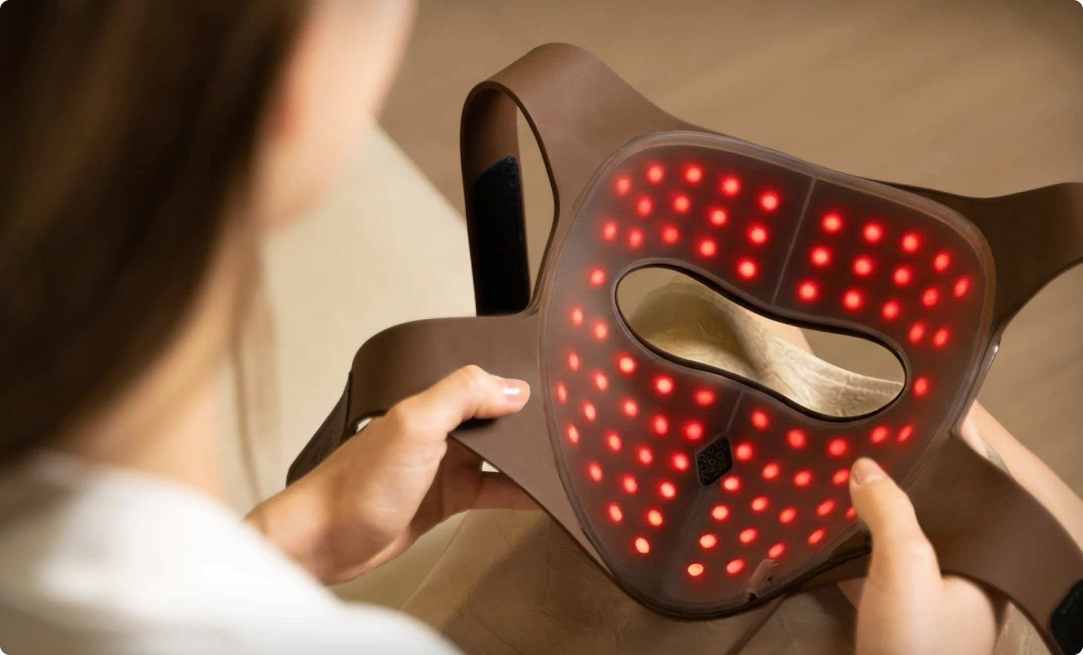 Illuminated 4D laser light therapy mask treatment surface