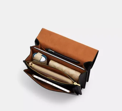 COAthtCH Classic handbags