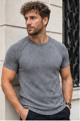 Inspiration fran&ccedil;aise avec la tenue, vue 1
