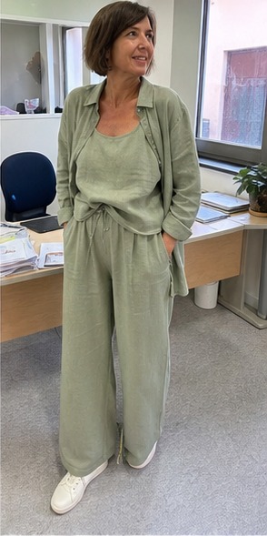 Inspiration fran&ccedil;aise avec la tenue, vue 3