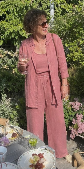 Inspiration fran&ccedil;aise avec la tenue, vue 6