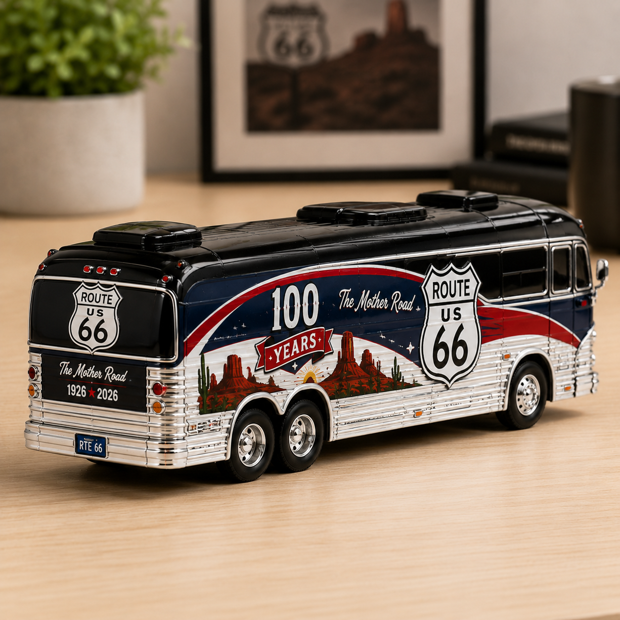 Route 66 Centennial Scenic Cruiser | 100th Anniversary Die-Cast Coach