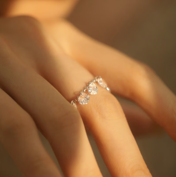✨Moonfall Zircon Tassel Ring