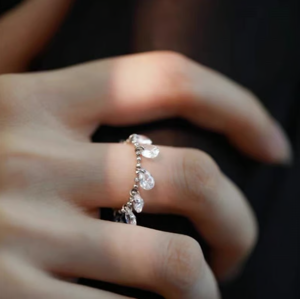 ✨Moonfall Zircon Tassel Ring