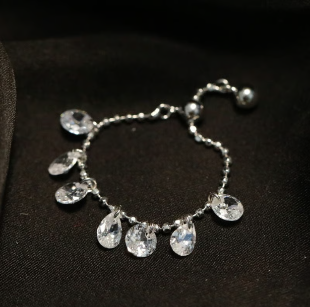 Moonfall Zircon Tassel Ring