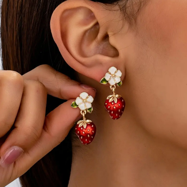 🍓Strawberry Blossom Drop Earrings