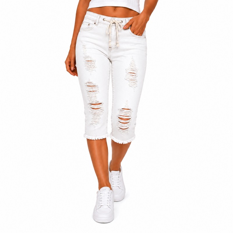 Plus Size Casual Cropped Jeans + Stylish Top