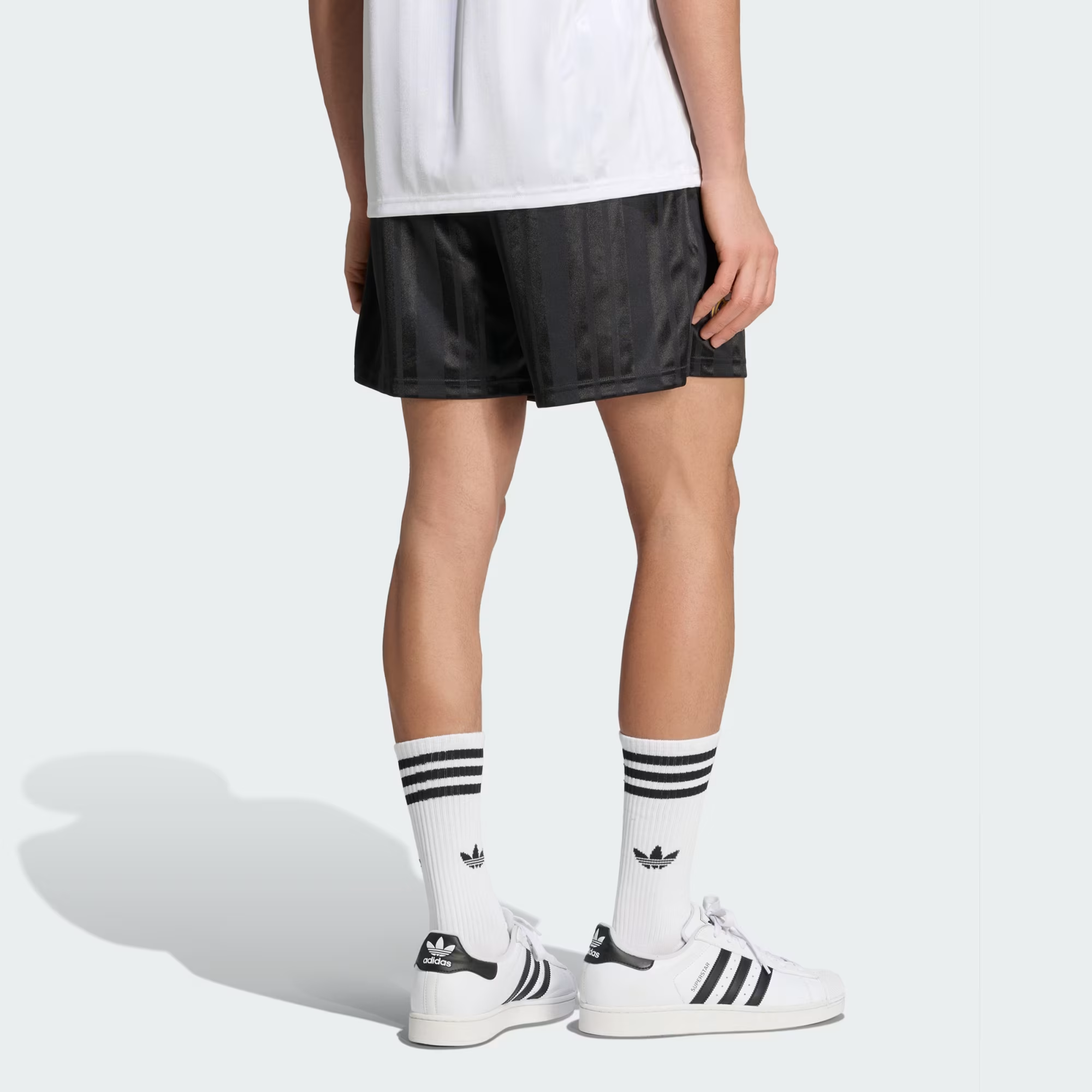 Real Madrid EQT Shorts | Youth - Matchday Gear Image 2