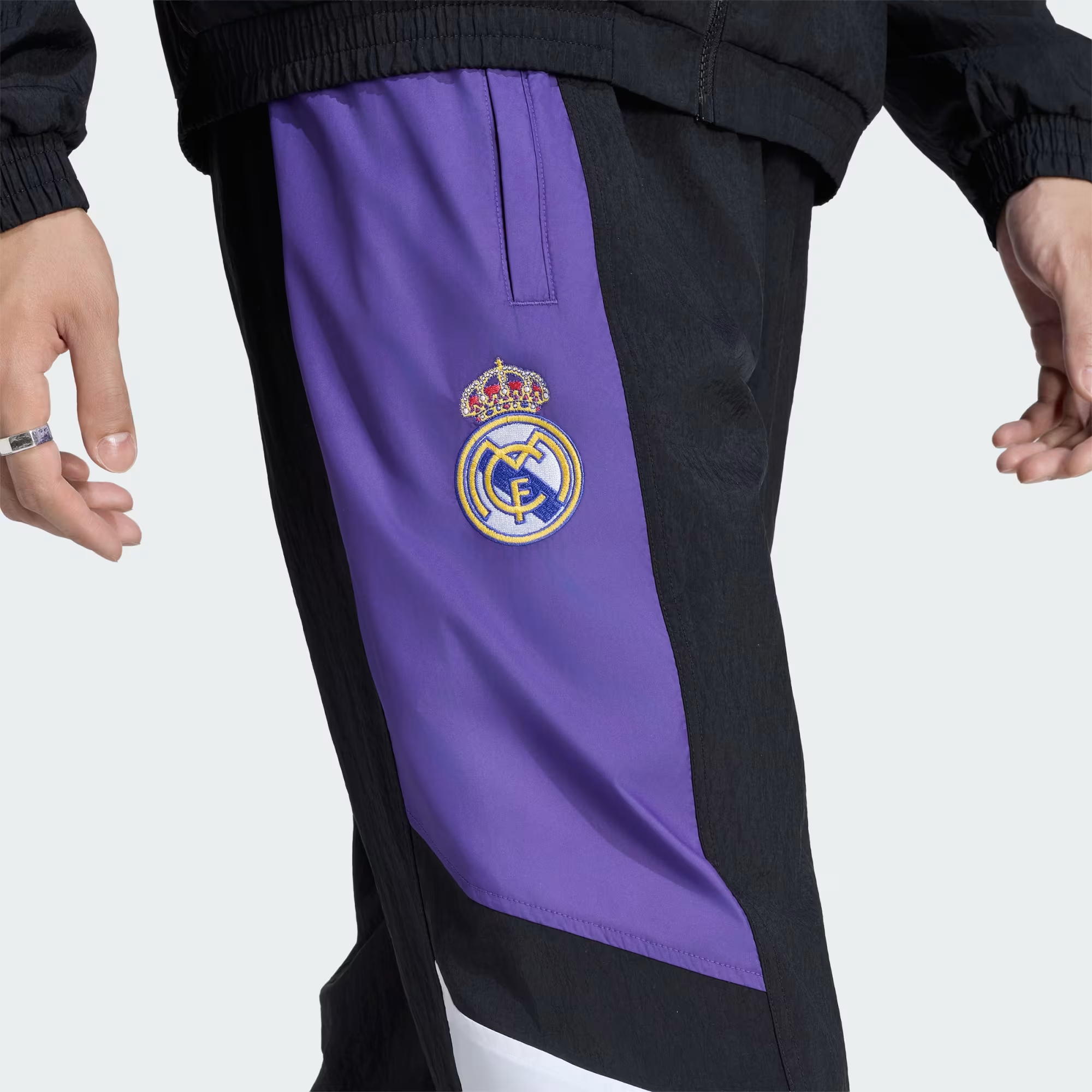 Real Madrid EQT Pants | Women - Matchday Gear Image 5
