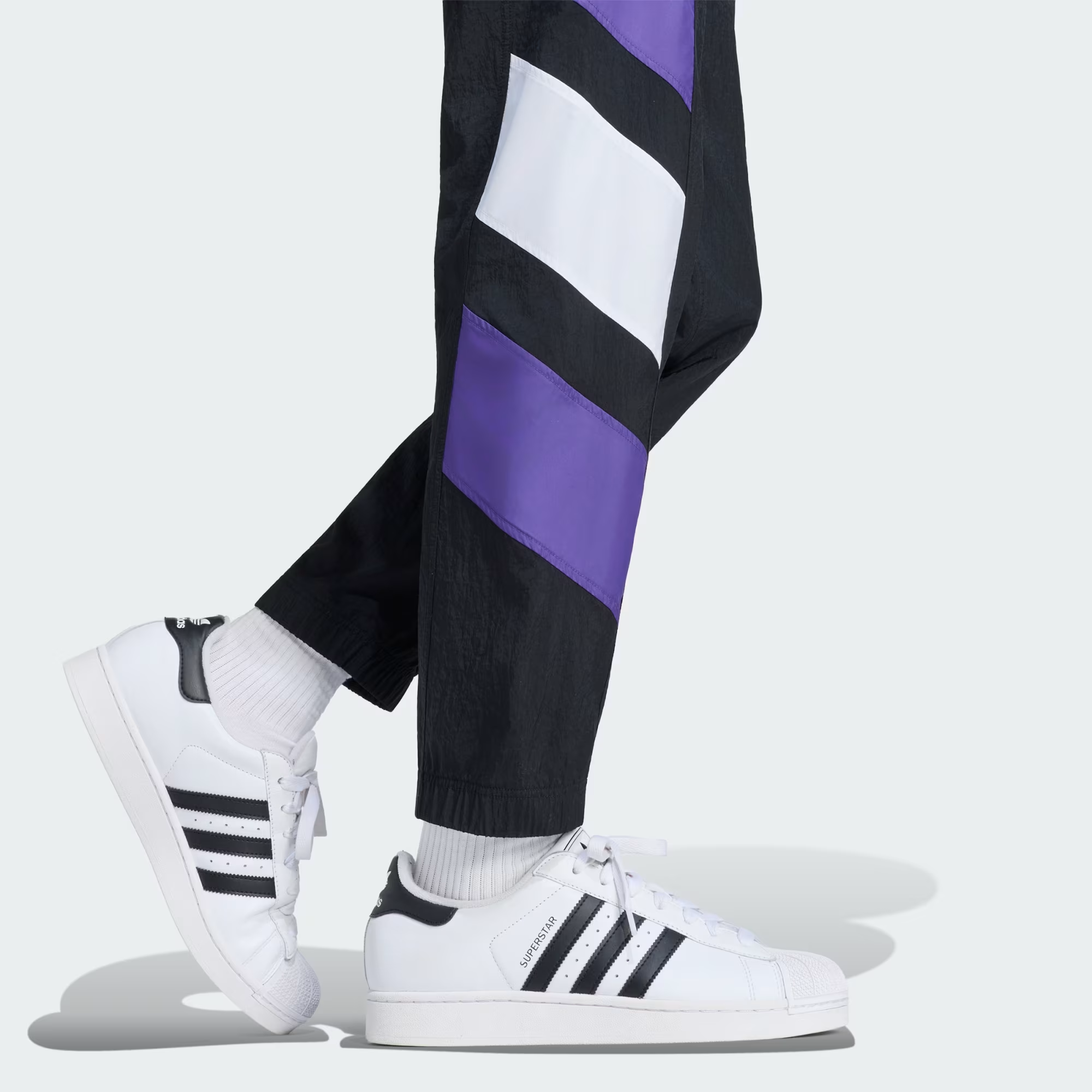 Real Madrid EQT Pants | Women - Matchday Gear Image 6
