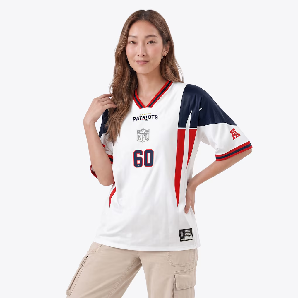 New England Patriots Football x Football Fan Top | 6-Star Embroidered Crest